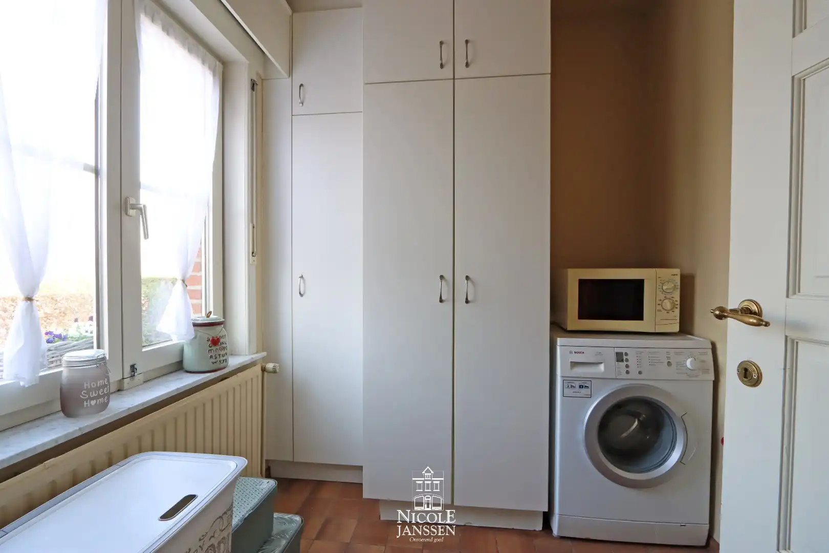 Mooi, verzorgd vrijstaand huis met drie slaapkamers  foto 16