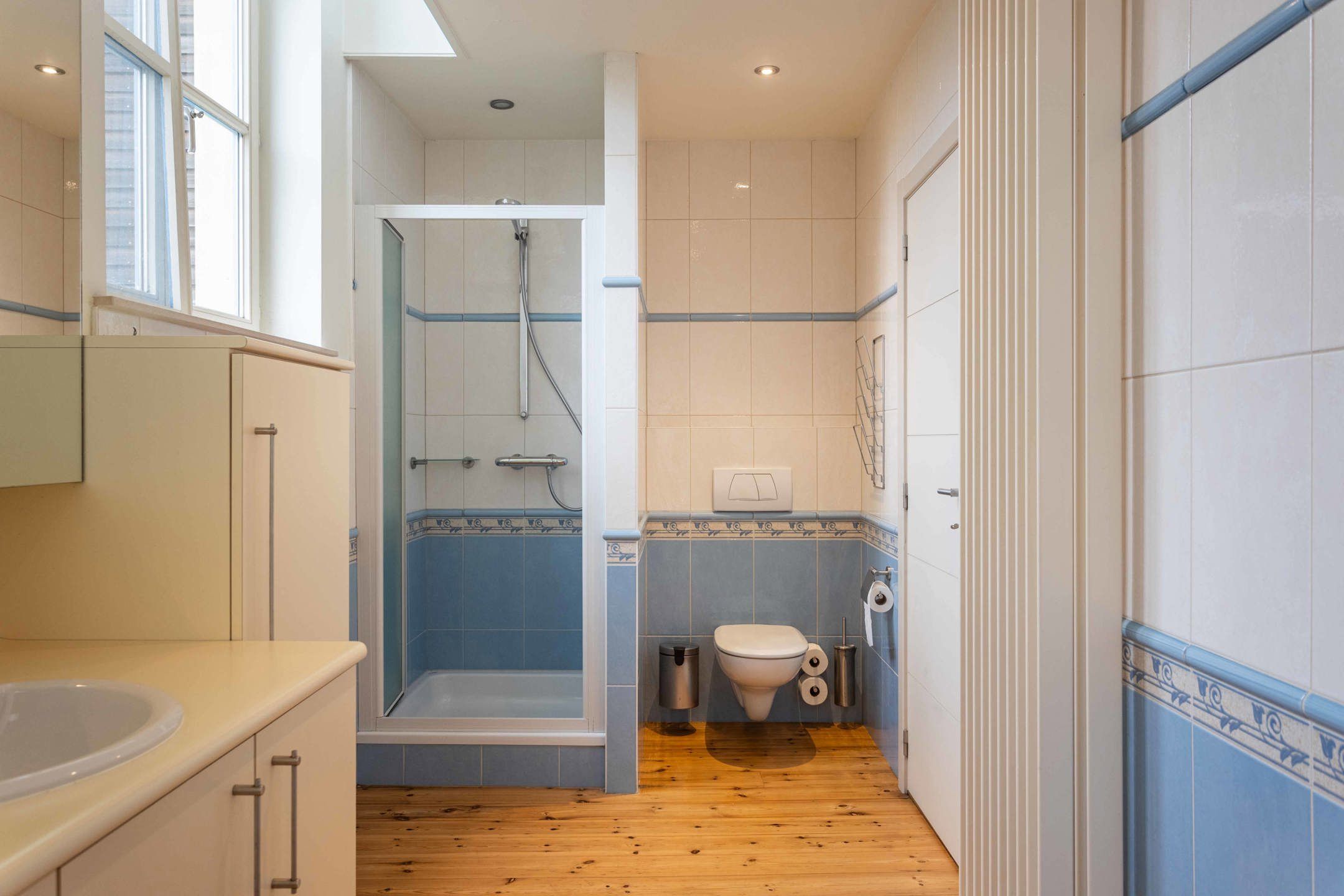 Authentiek gerenoveerde woning met garage in Mater dorp foto 16