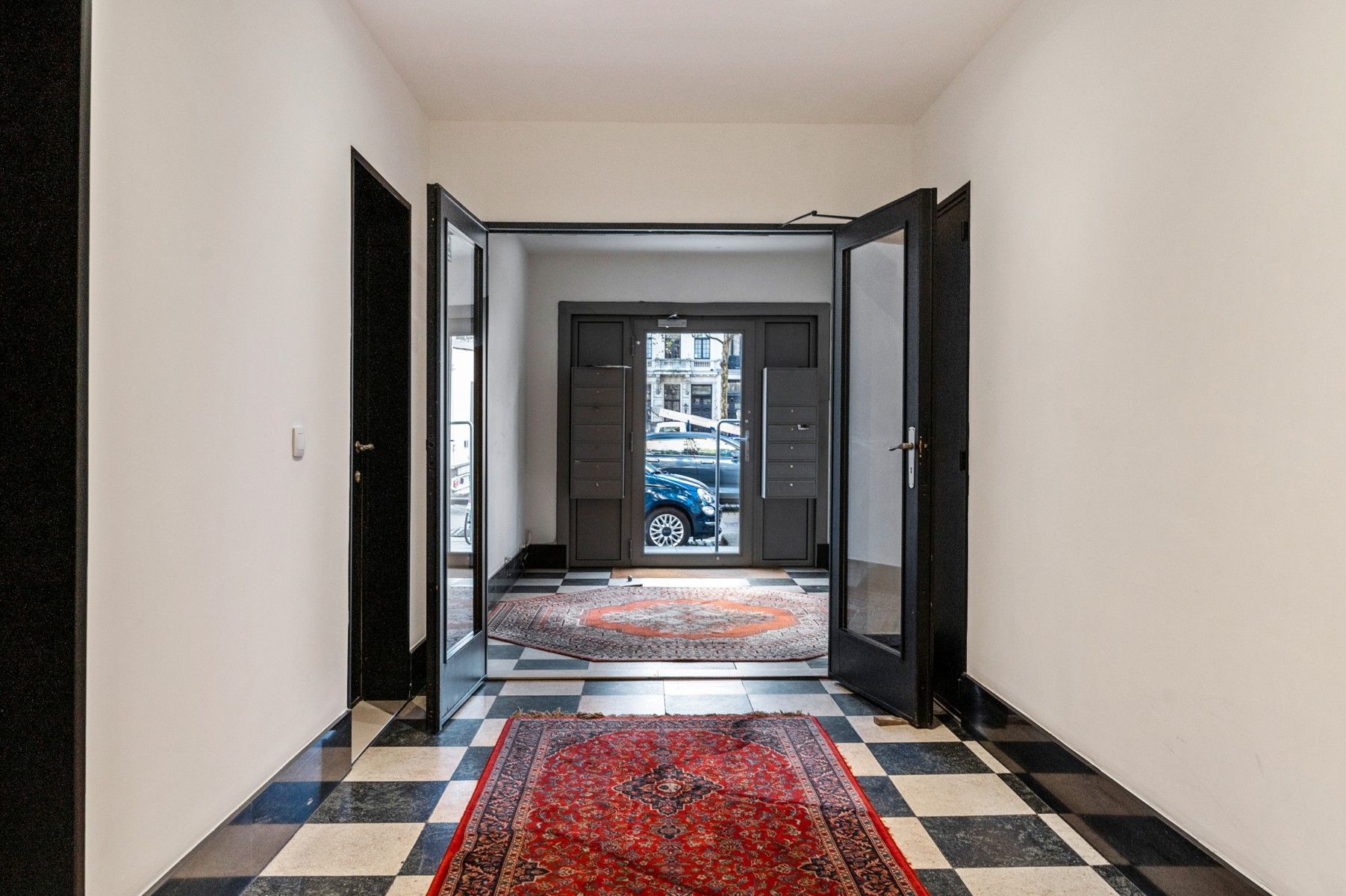 Instapklaar en stijlvol appartement op toplocatie foto 14