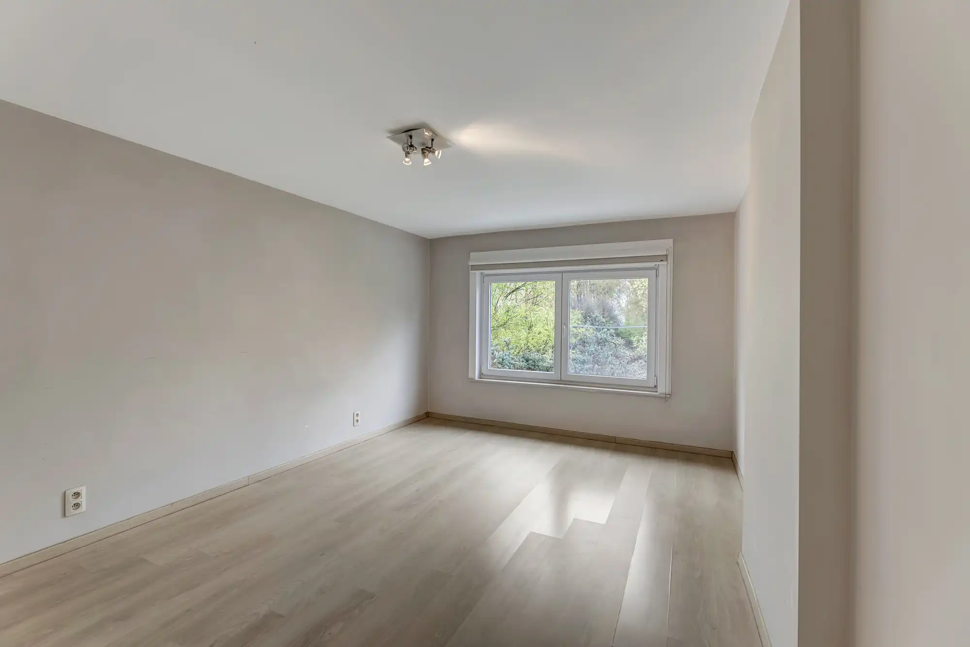 Charmante woning met garage en tuin in Zandbergen foto 12