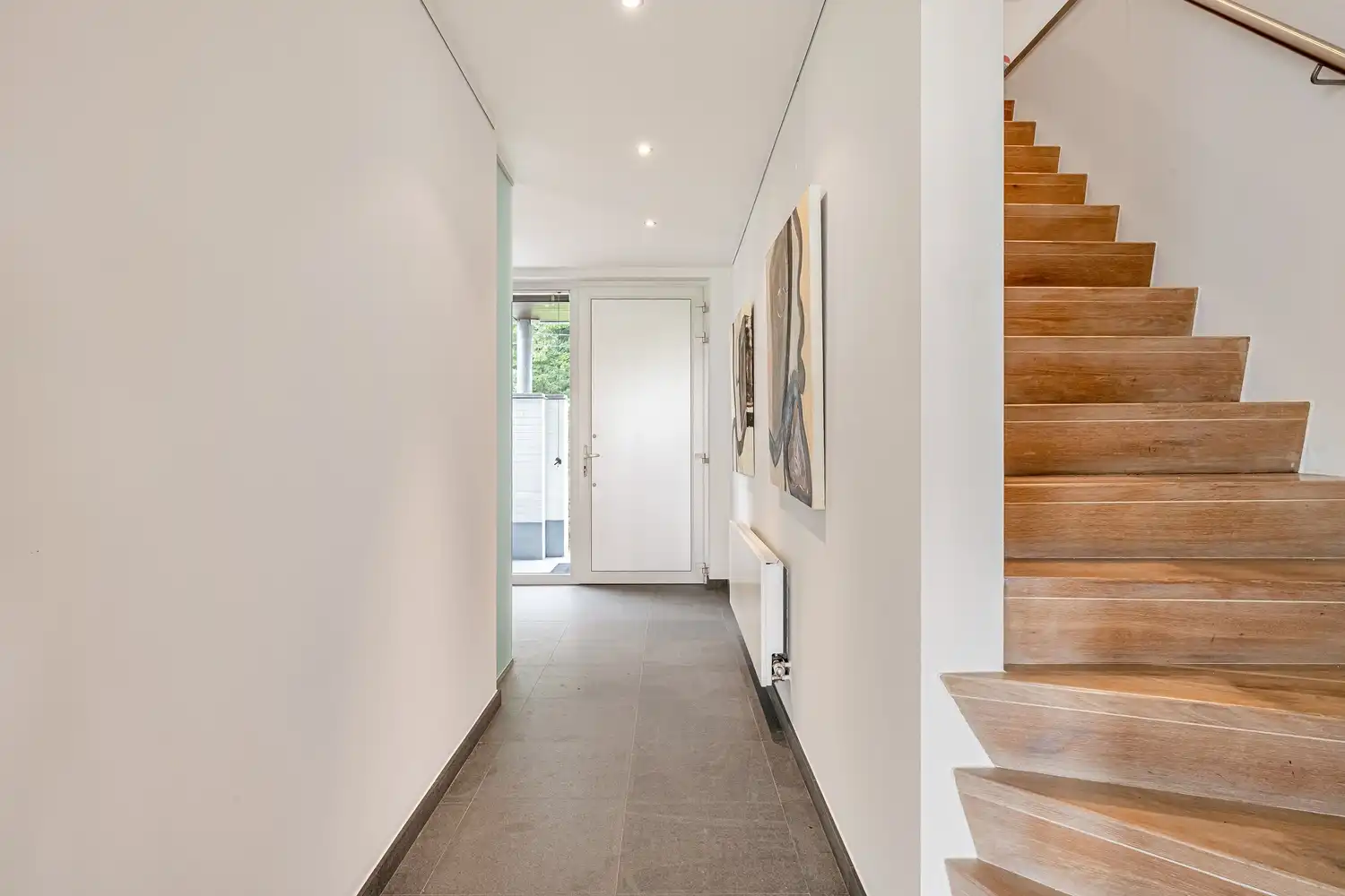 Exclusieve villa met zwembad en adembenemende polderzichten foto 24