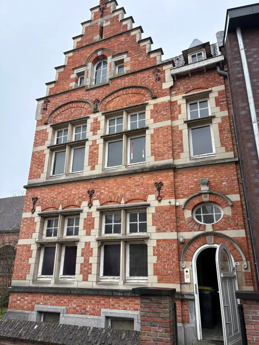 Uniek te renoveren woning in Werchter foto 2