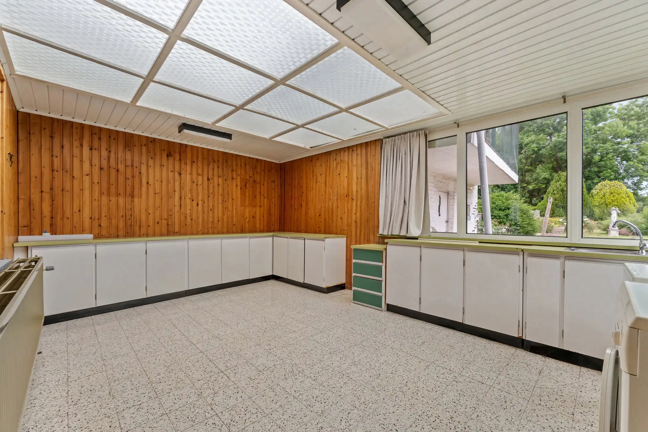 Charmante woning met inpandige garage te Valmeer. foto 19