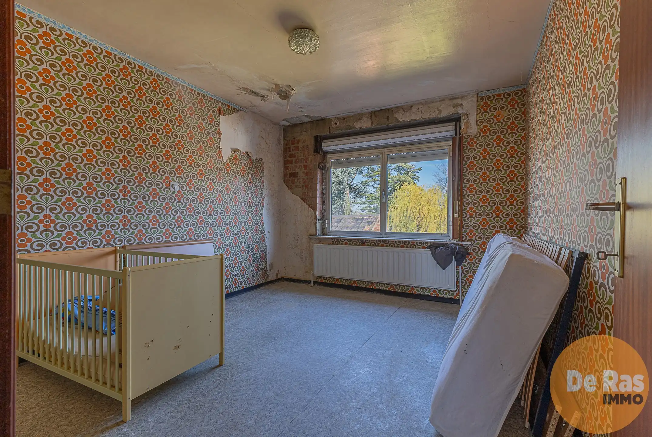 LIEDEKERKE - Ruime renovatiewoning met garage op toplocatie  foto 11