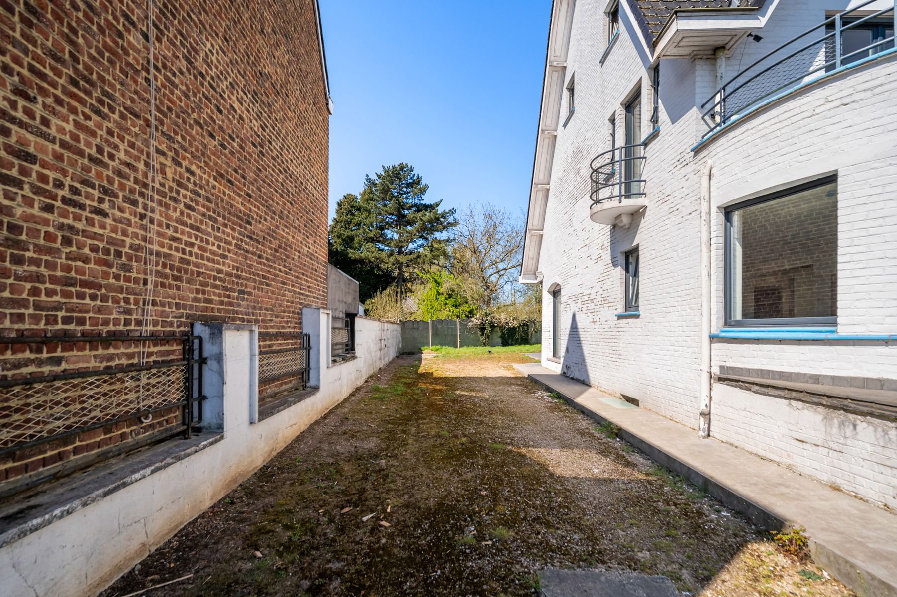 Gerenoveerde, karaktervolle villa met bouwgrond foto 26