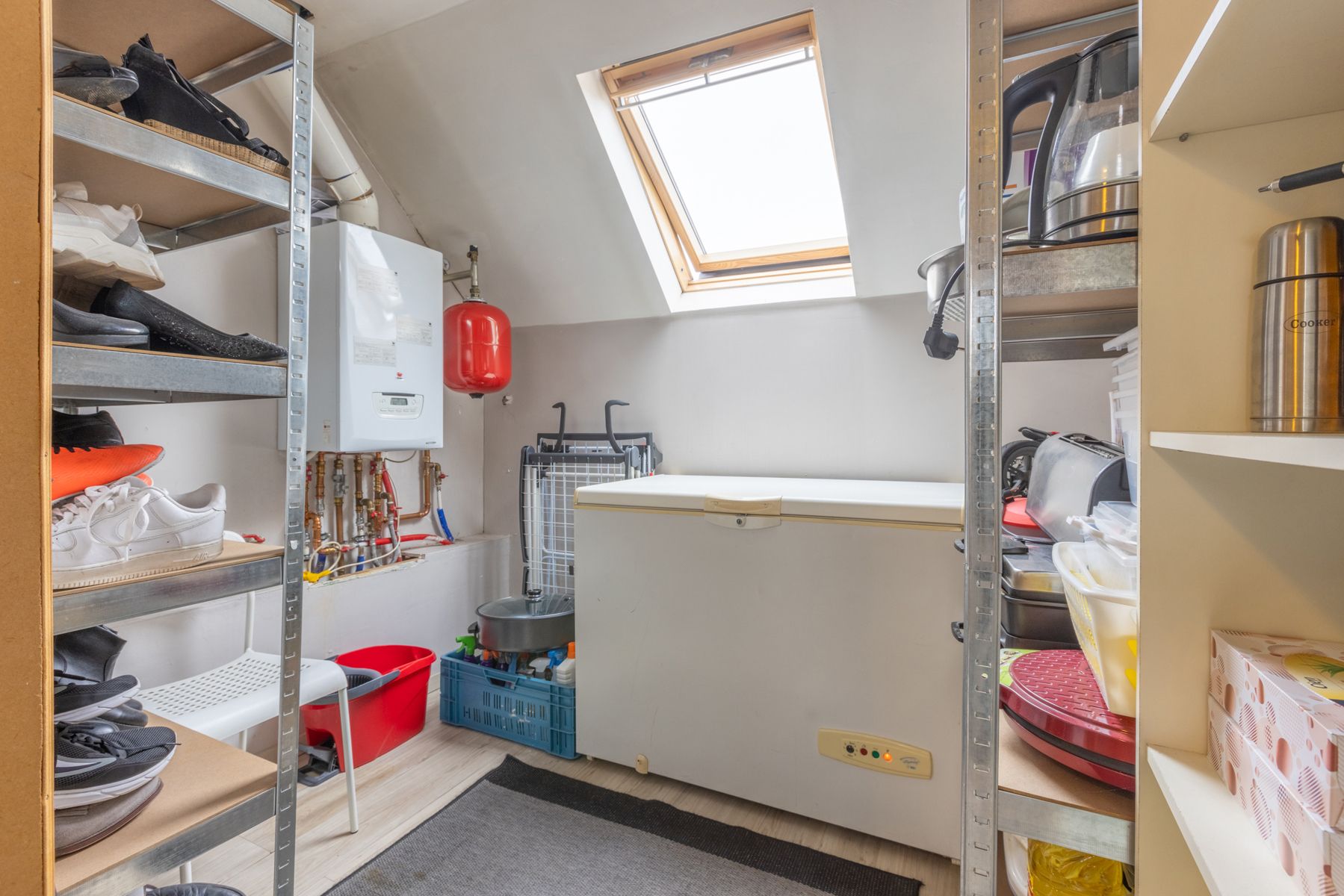 Lichtrijke woning met 5 slaapkamers en tuin te koop! foto 19