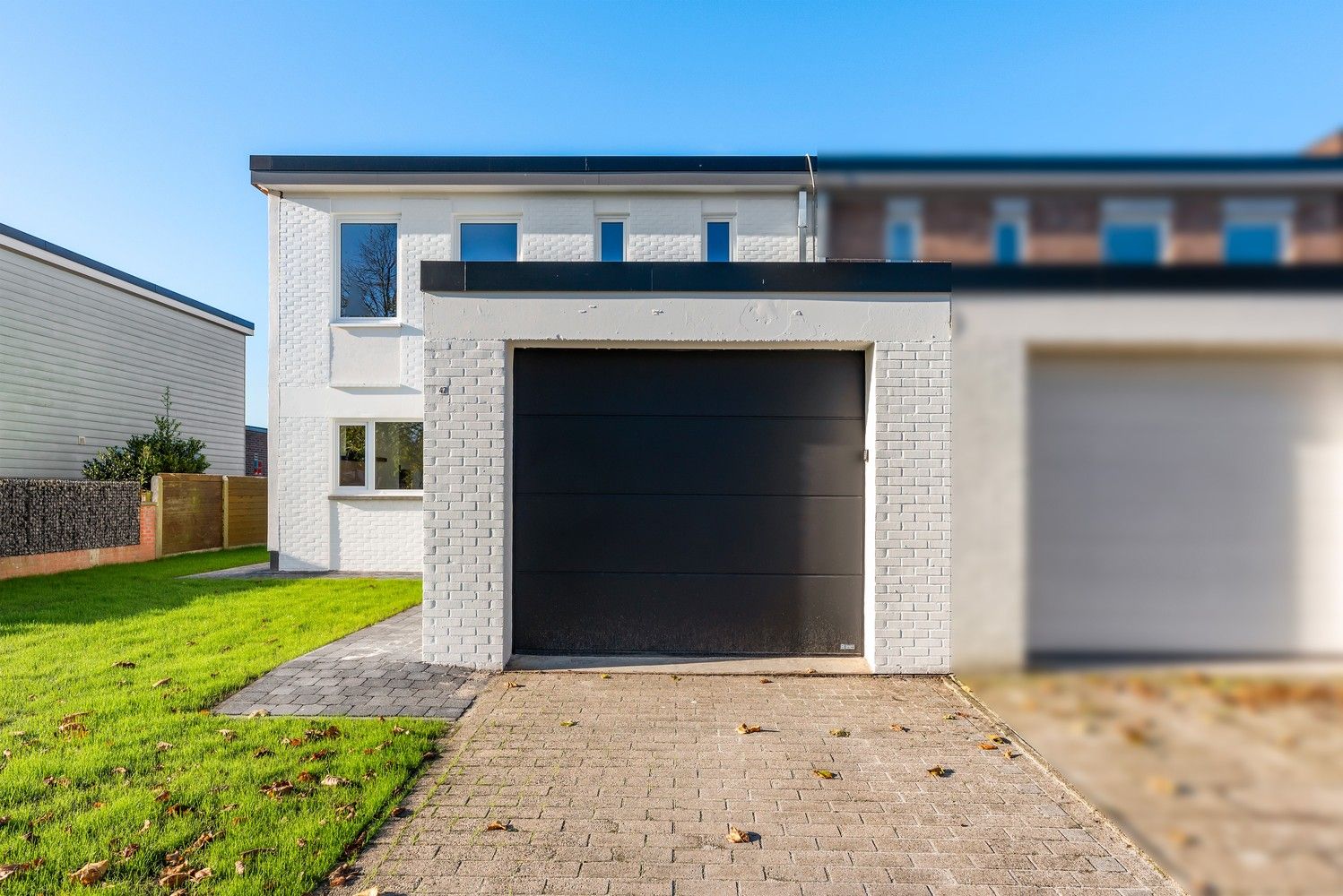 Volledig gerenoveerde woning met 3 slpkm foto 5