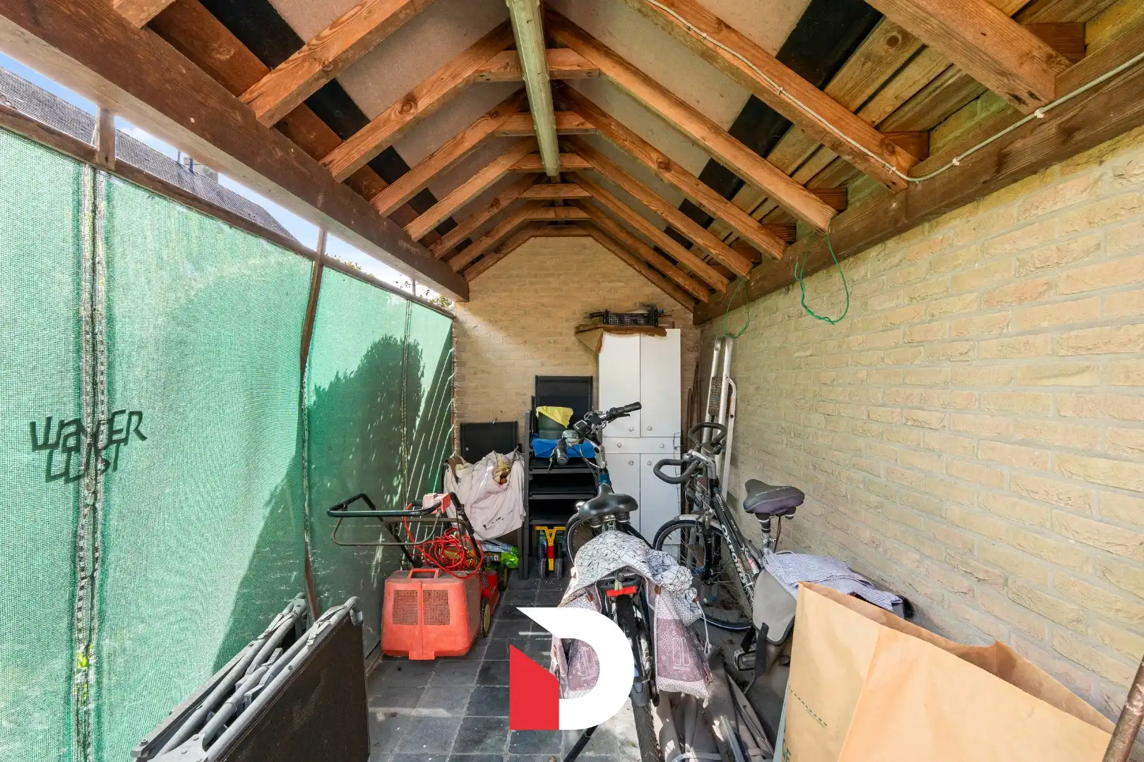 Schitterende instapklare stadswoning met 4 slk en stadstuin in rustige omgeving foto 7