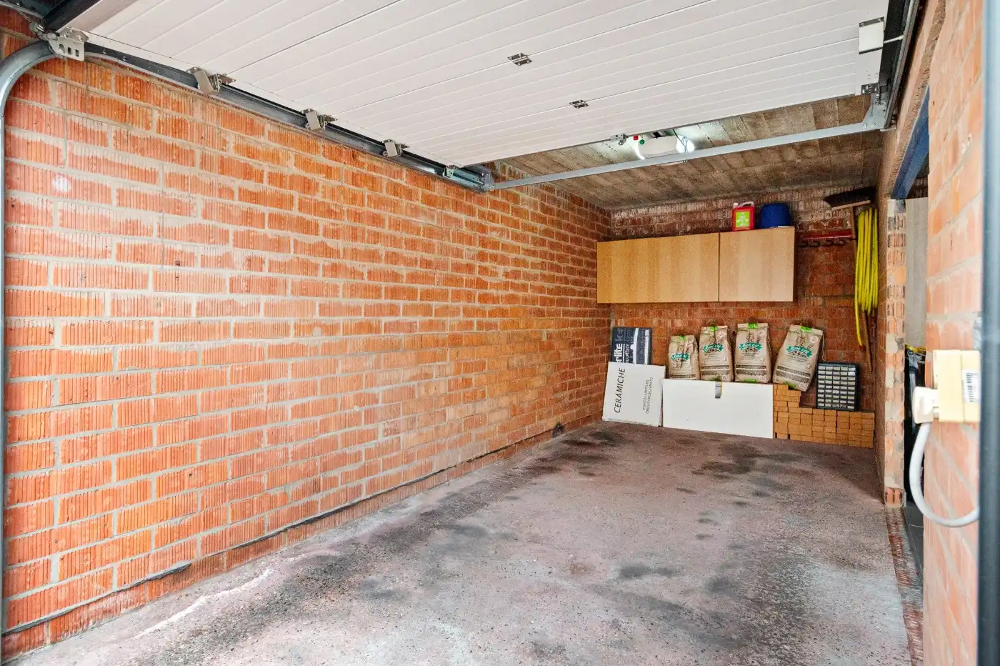 Gezellig, instapklaar app. op 1e verd. met 2 slpk., balkon en een garagebox foto 23