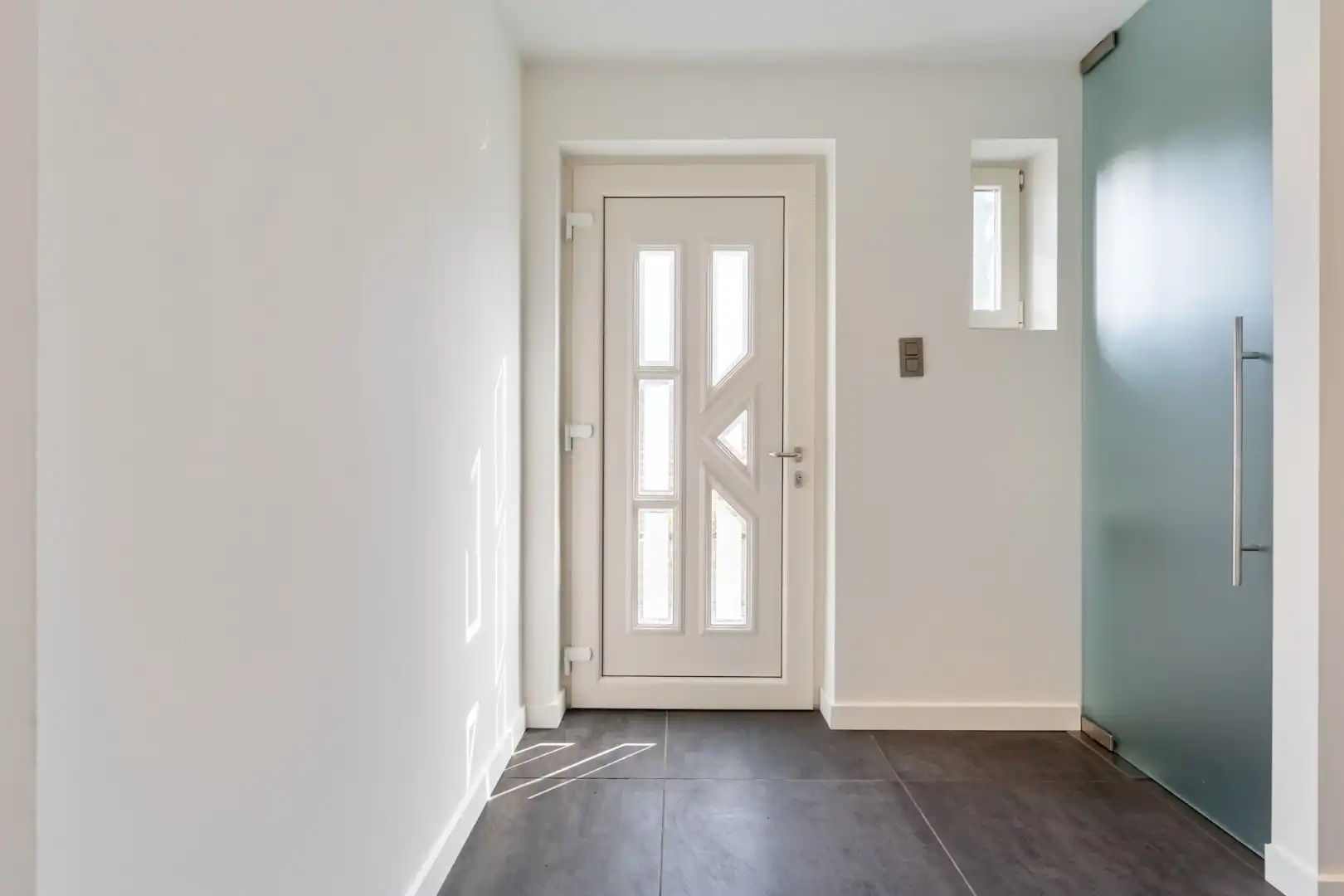 Gezellige, instapklare stadswoning in het centrum van Maaseik grenzend aan de groene wal!  foto 8