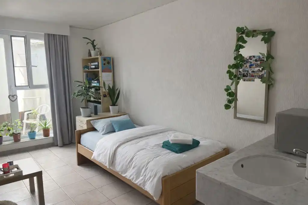 Opbrengsteigendom bestaande uit 18 studentenkamers en twee autostaanplaatsen gelegen aan de Bargiekaai foto 5