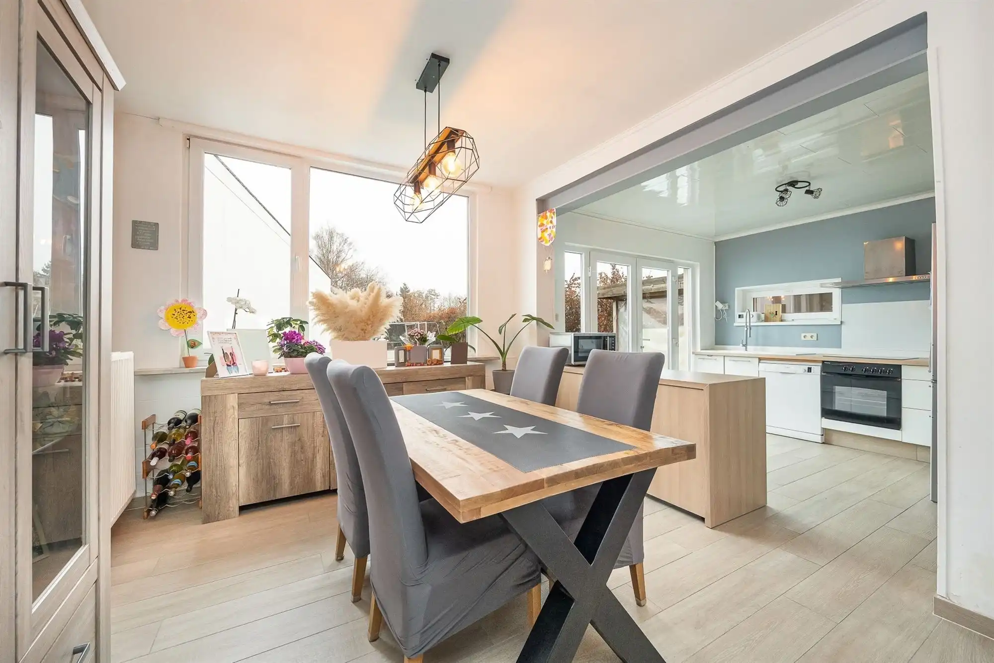 Instapklare gezinswoning met 2 à 3 slaapkamers en grote tuin  foto 3