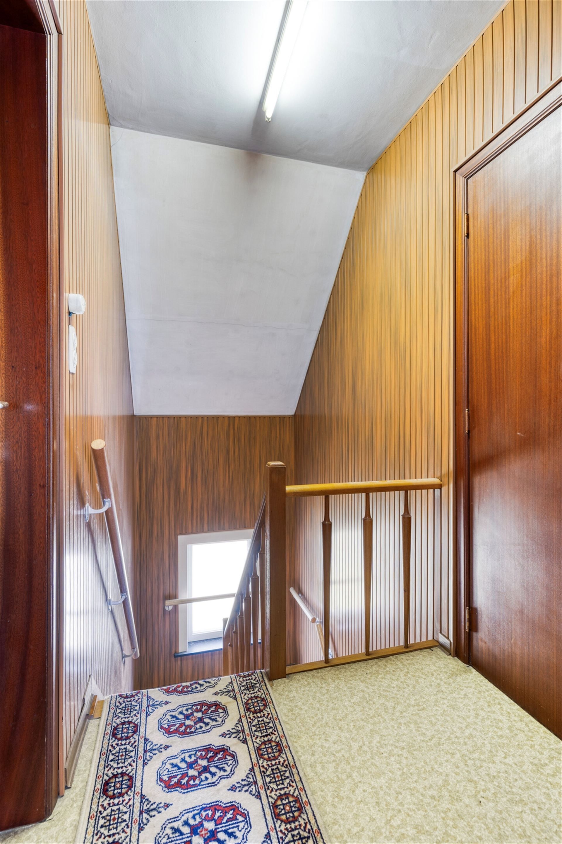 Op te knappen HOB in rustige omgeving foto 10