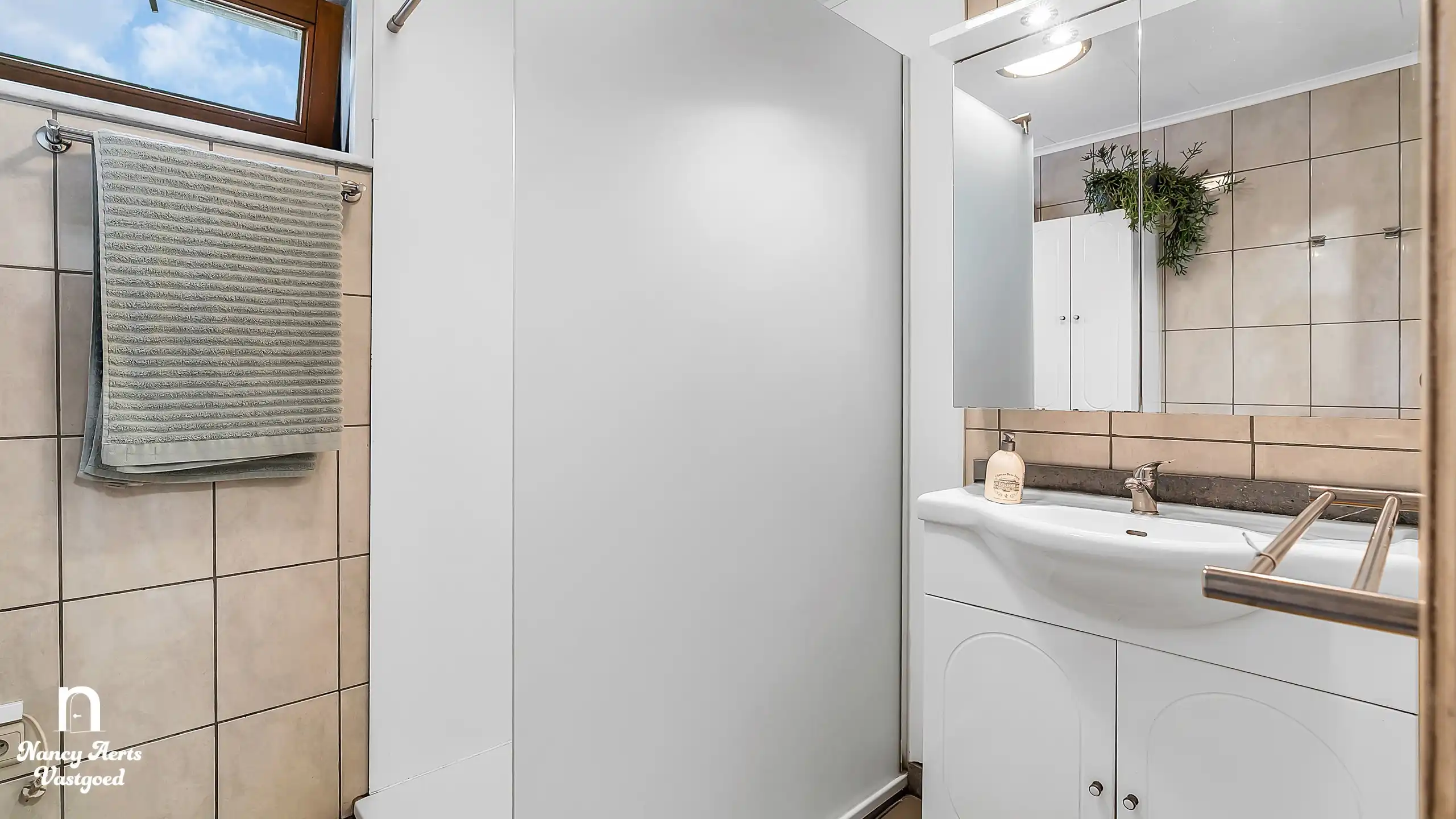 Wonen in alle rust met 4 slpks en gezellige tuin in Paal foto 25