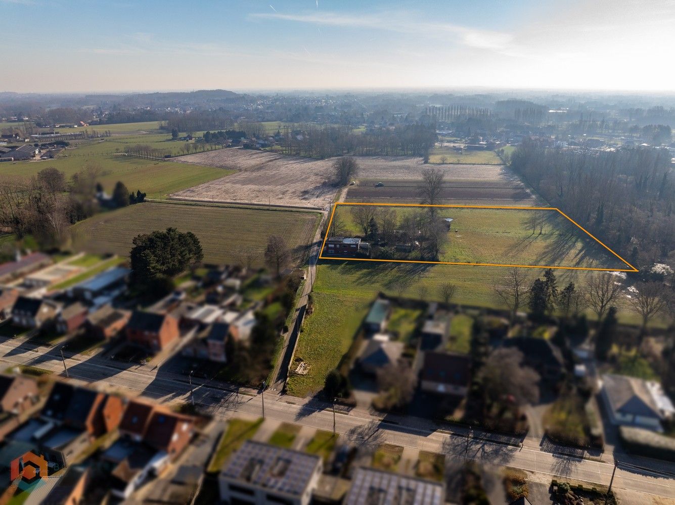 Pand op een prachtig perceel van 13.625 m² foto 2