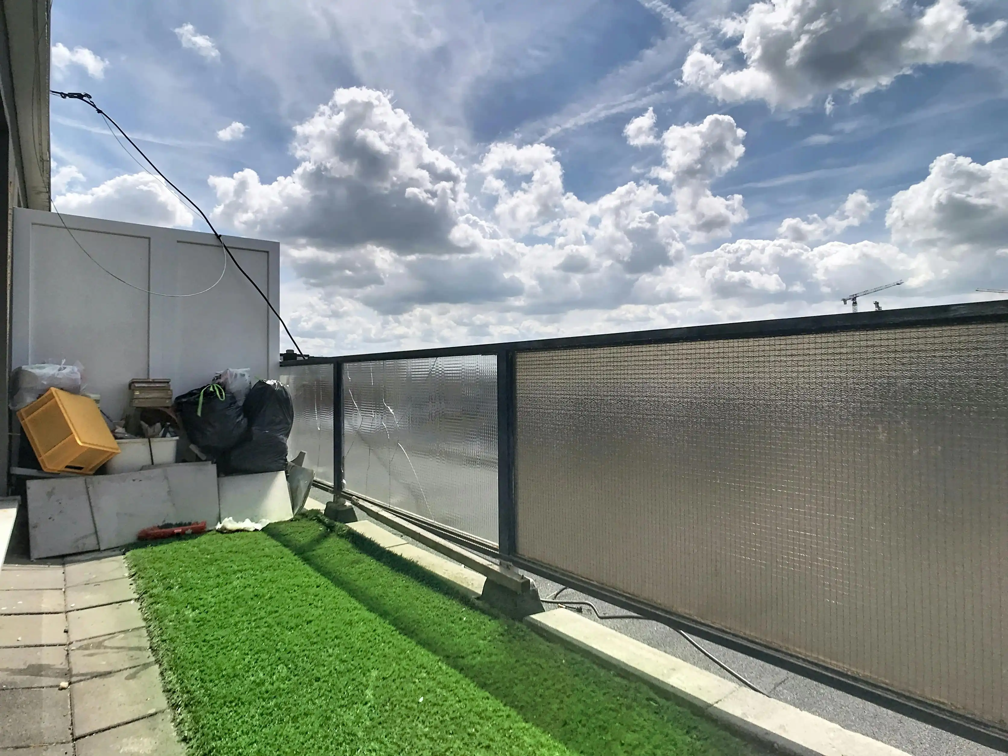 Op te frissen, lichtrijke studio ca. 41m² te koop in Antwerpen foto 4