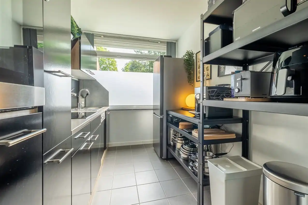 Gunstig gelegen woning, gelijkvloers, 2 slpk, omheinde tuin, garage foto 13