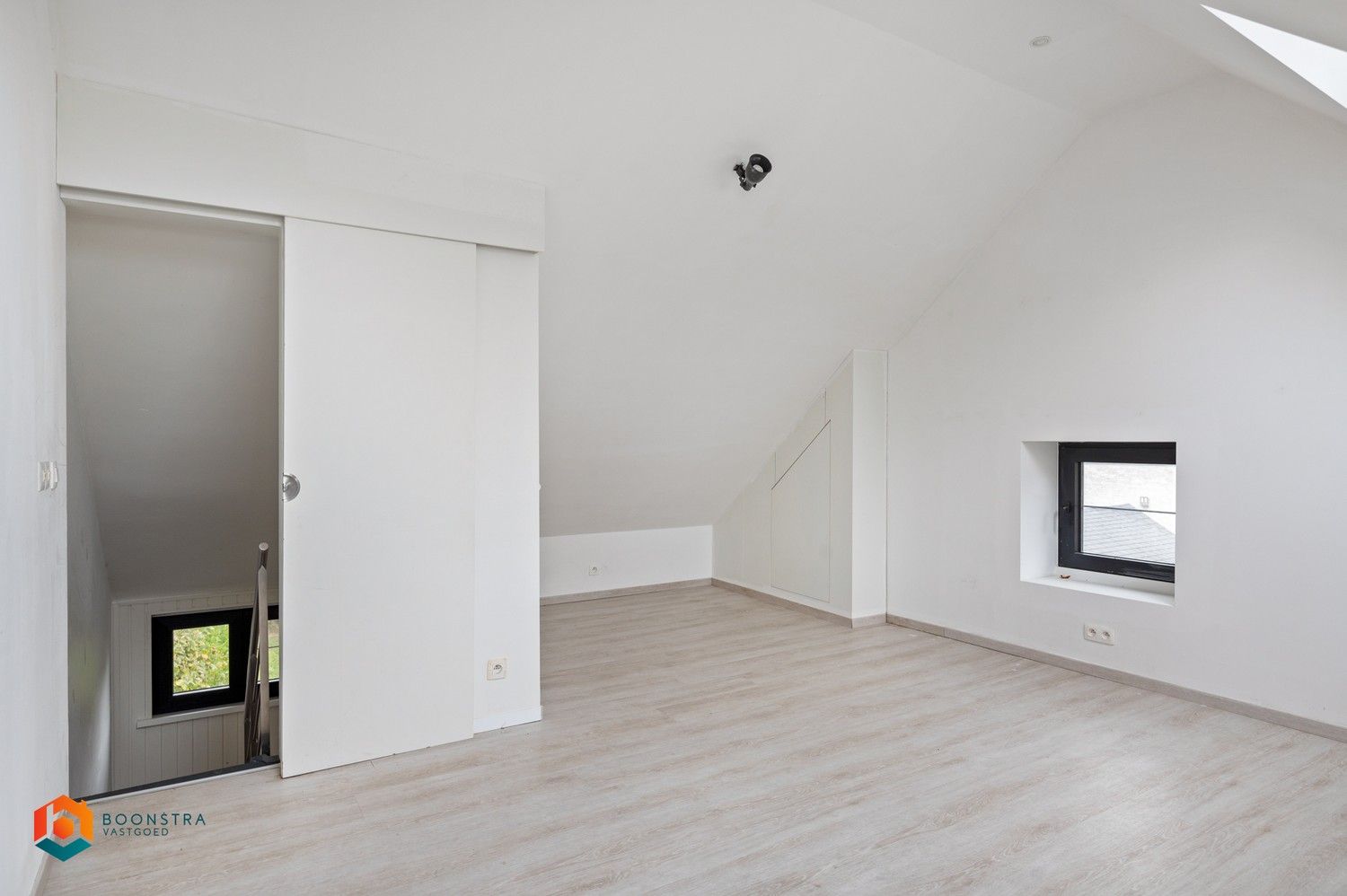 Instapklare woning met 3 slpkrs, tuin en carport nabij Vrijbroekpark te Mechelen foto 17