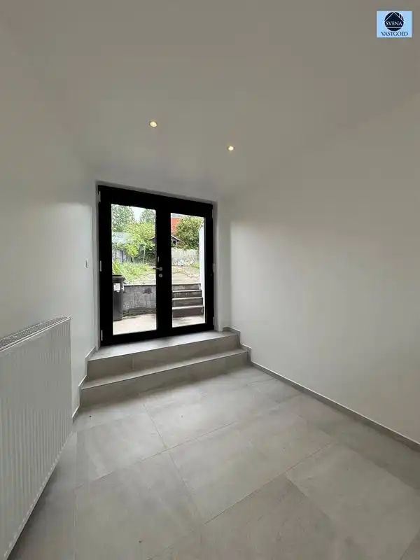 GERENOVEERDE WONING MET 3 KAMERS EN TUIN foto 3