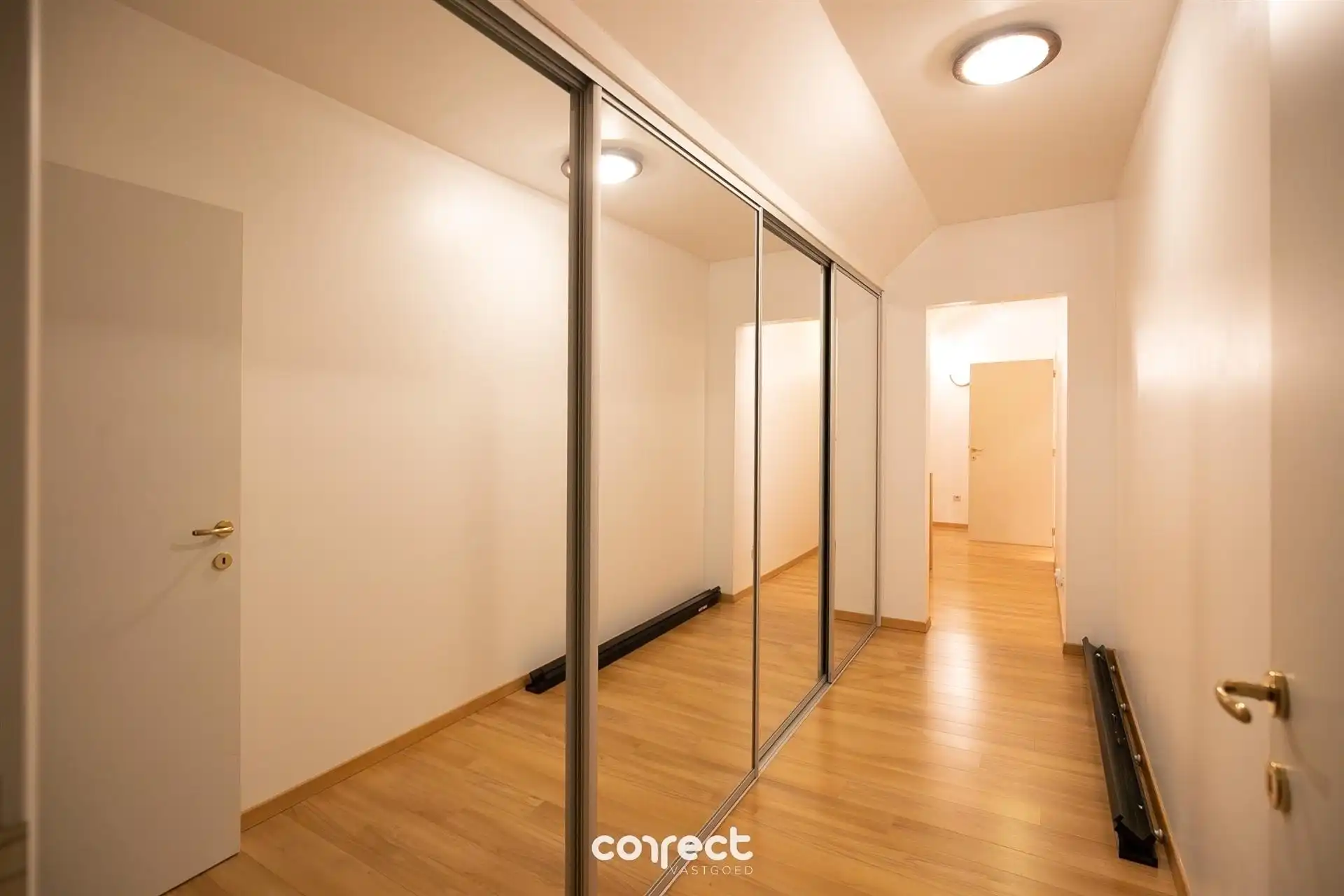 Karaktervolle, energiezuinige (label C) villa met tal van mogelijkheden! foto 16