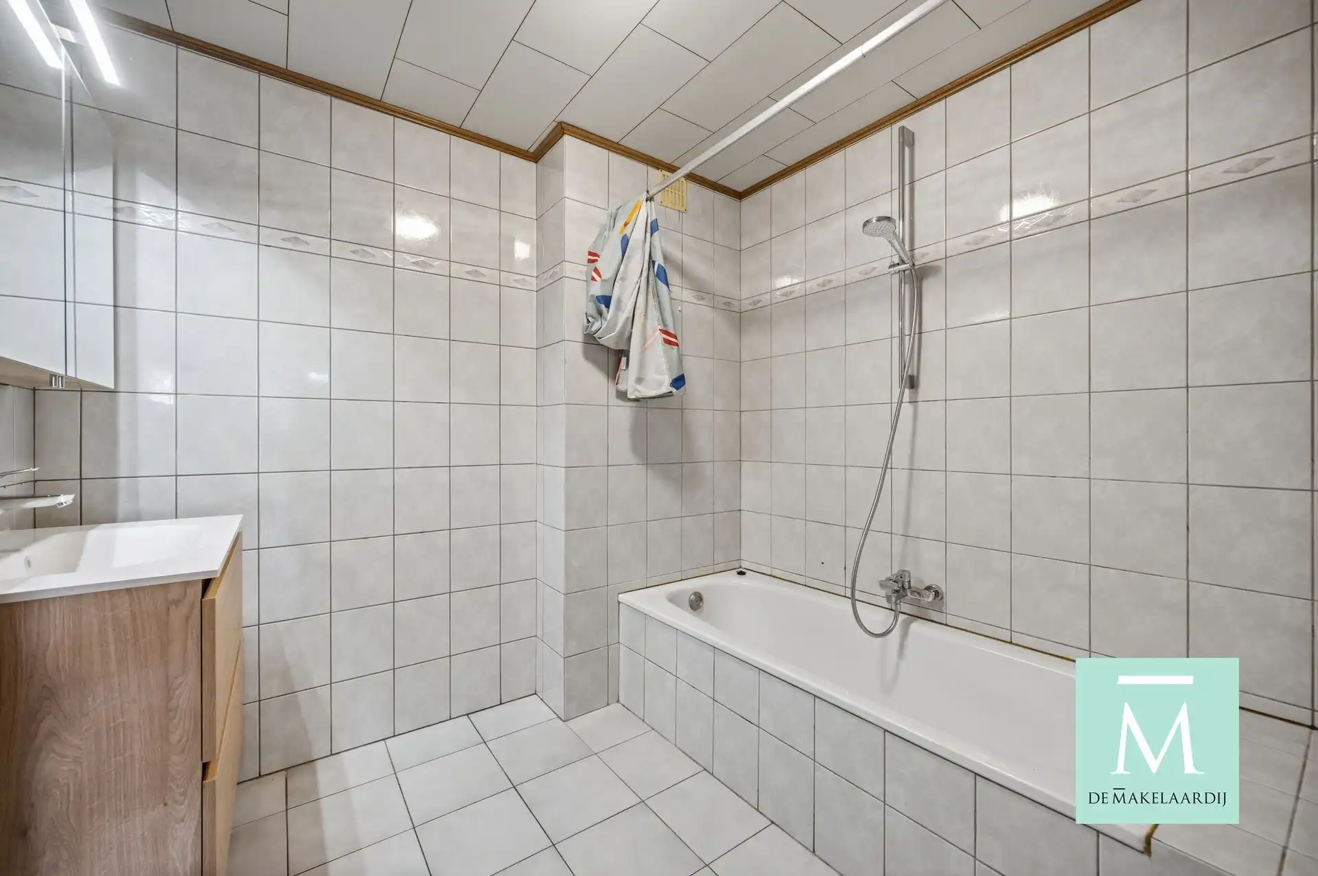 Instapklaar appartement met 3 slaapkamers, terras en garagebox! foto 5