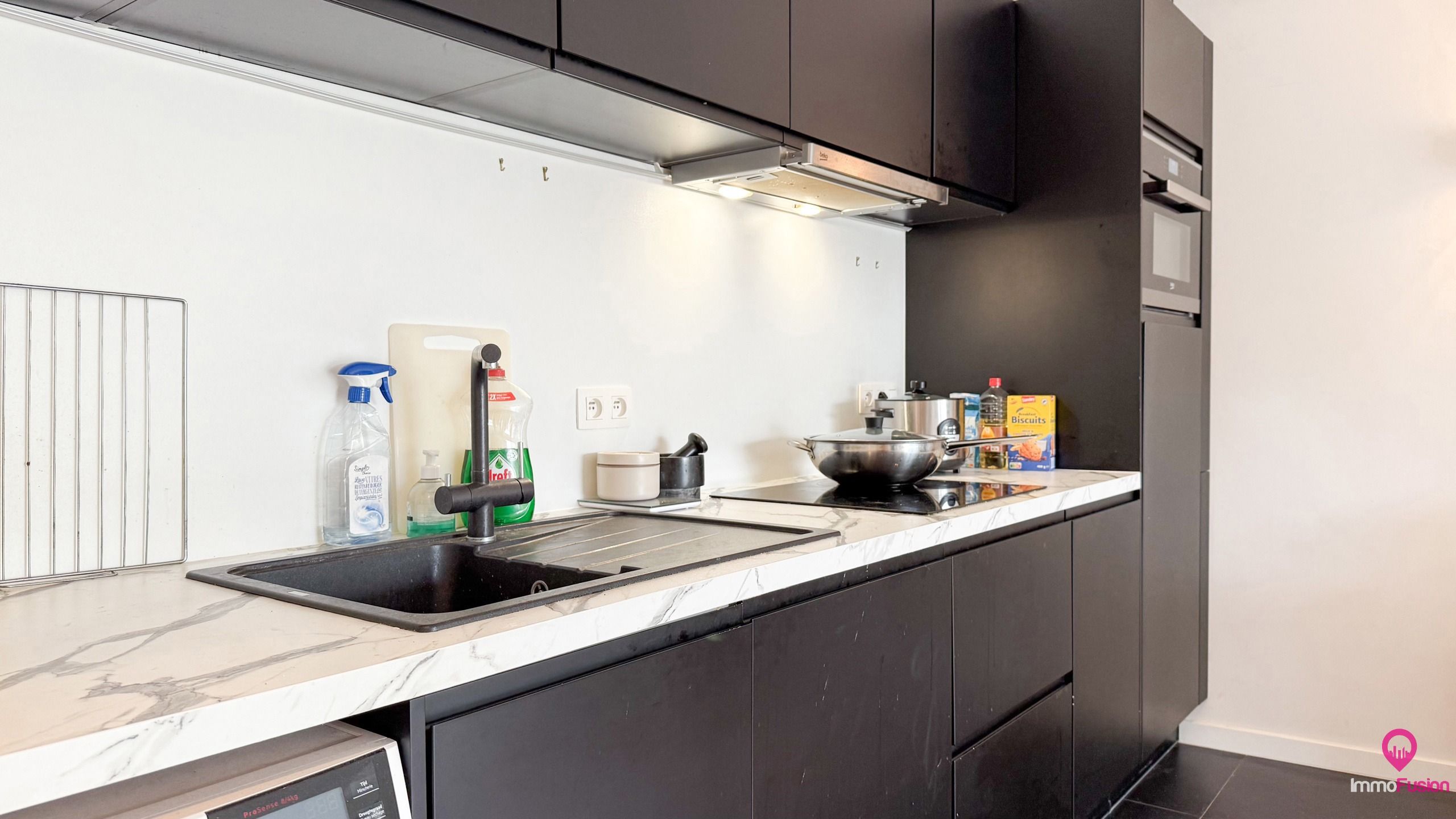 Residentieel modern appartement met ondergronde parking! foto 11