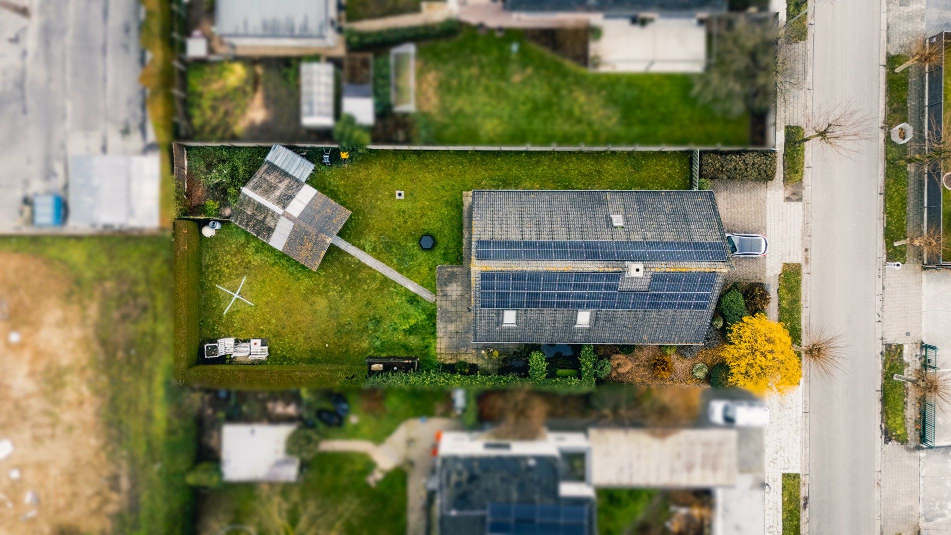 Villa met 6 kamers,  garage, 44 zonnepanelen, en veel ruimte op 810 m² foto 20