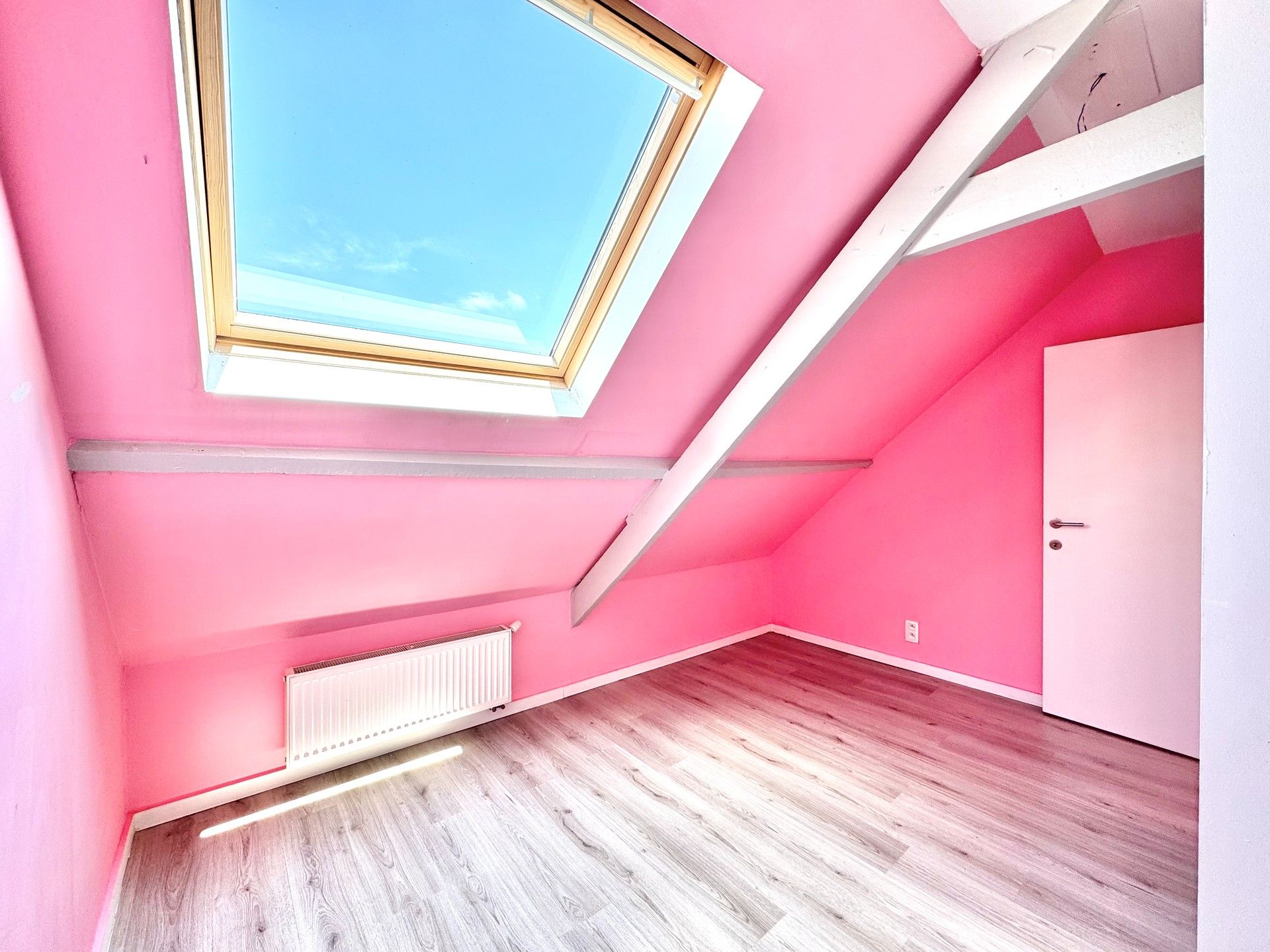 GERENOVEERDE GEZELLIGE WONING MET 3 KAMERS & TUIN foto 15