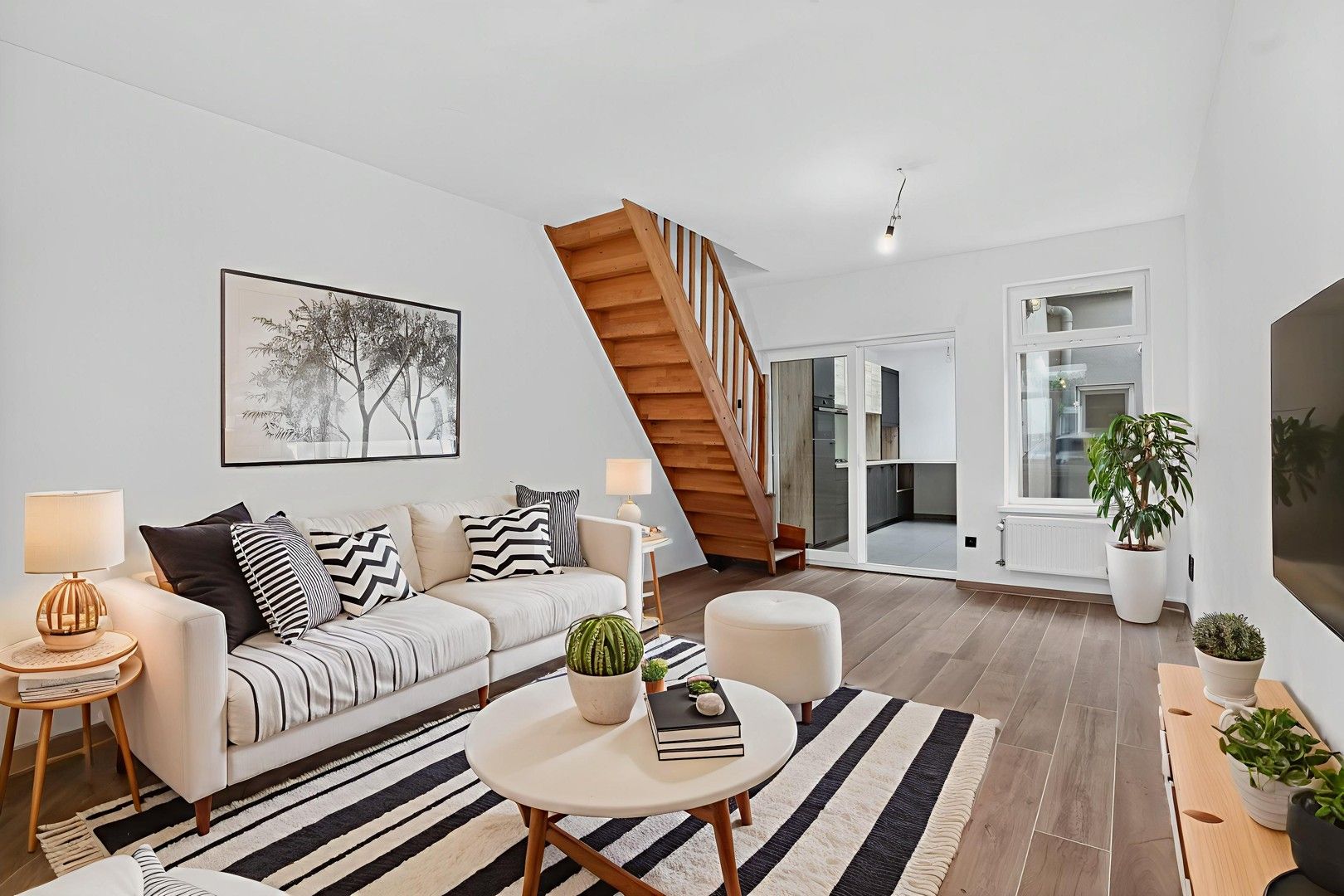 Gerenoveerde woning met 3 slaapkamers in Gent! foto {{pictureIndex}}