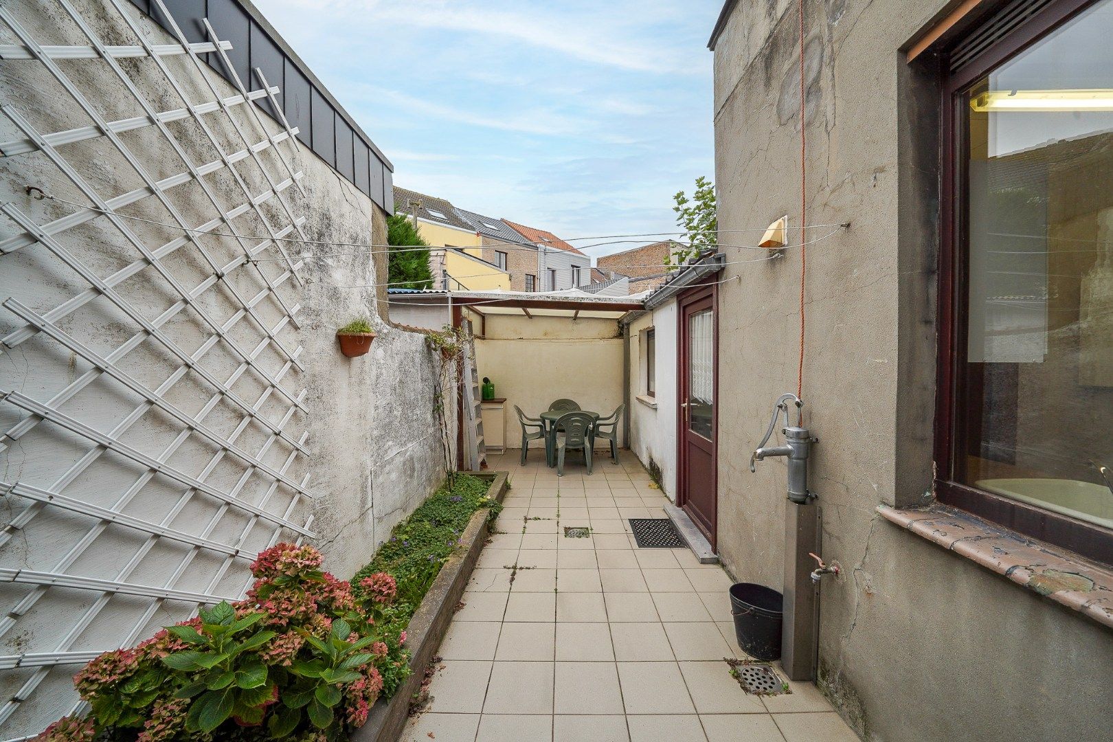 Woning met 2 woonentiteiten in Oostende foto 10