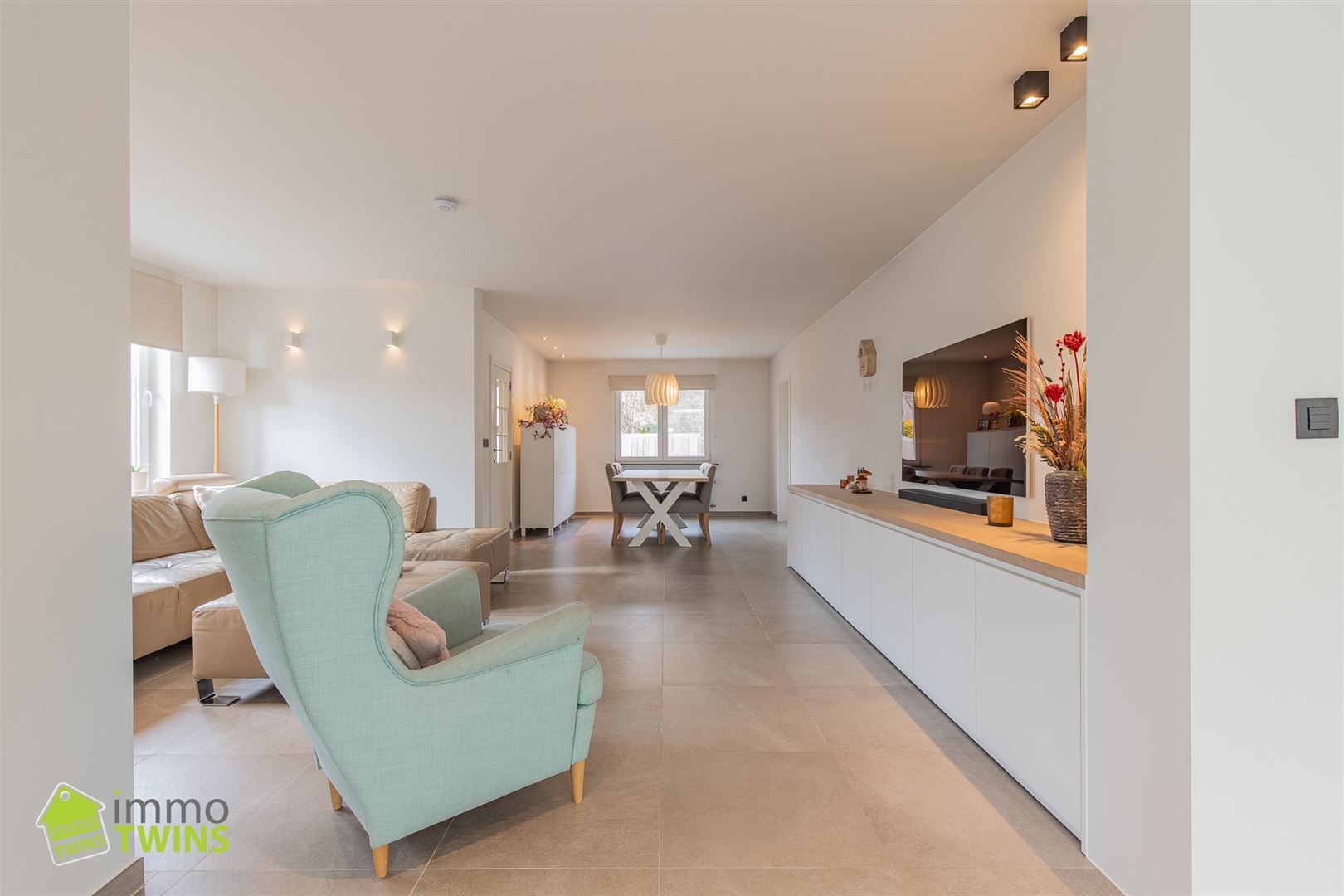 Gezellige open bebouwing met garage, tuin en oprit te Grembergen foto 11