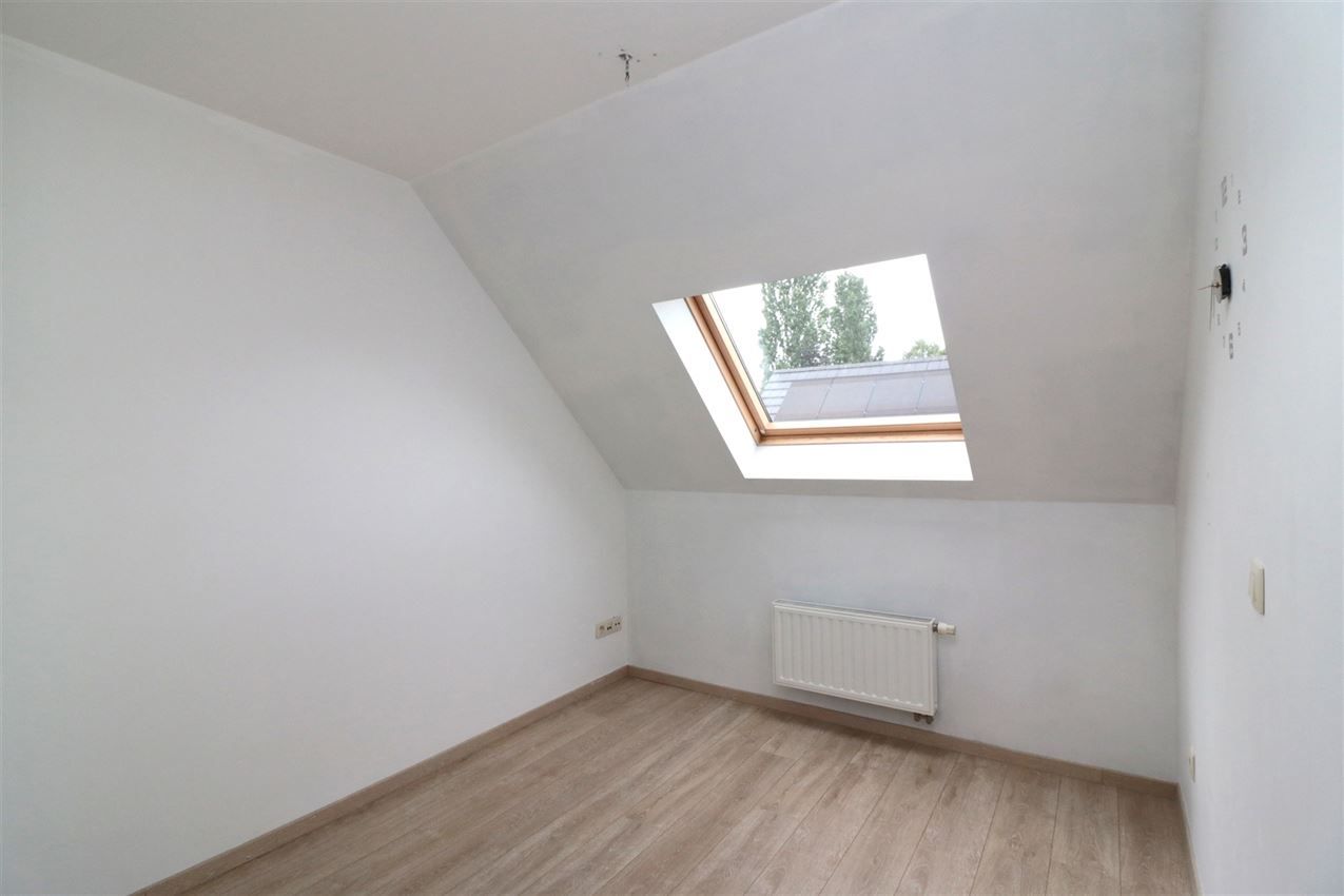 Triplex met groot zuidterras, garage, nabij E314 foto 30