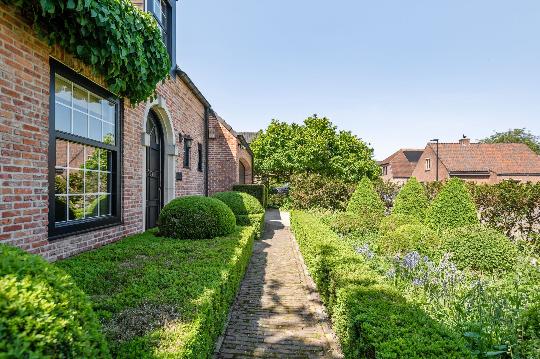 Heel ruime woning met mooie tuin op toplocatie! foto 23