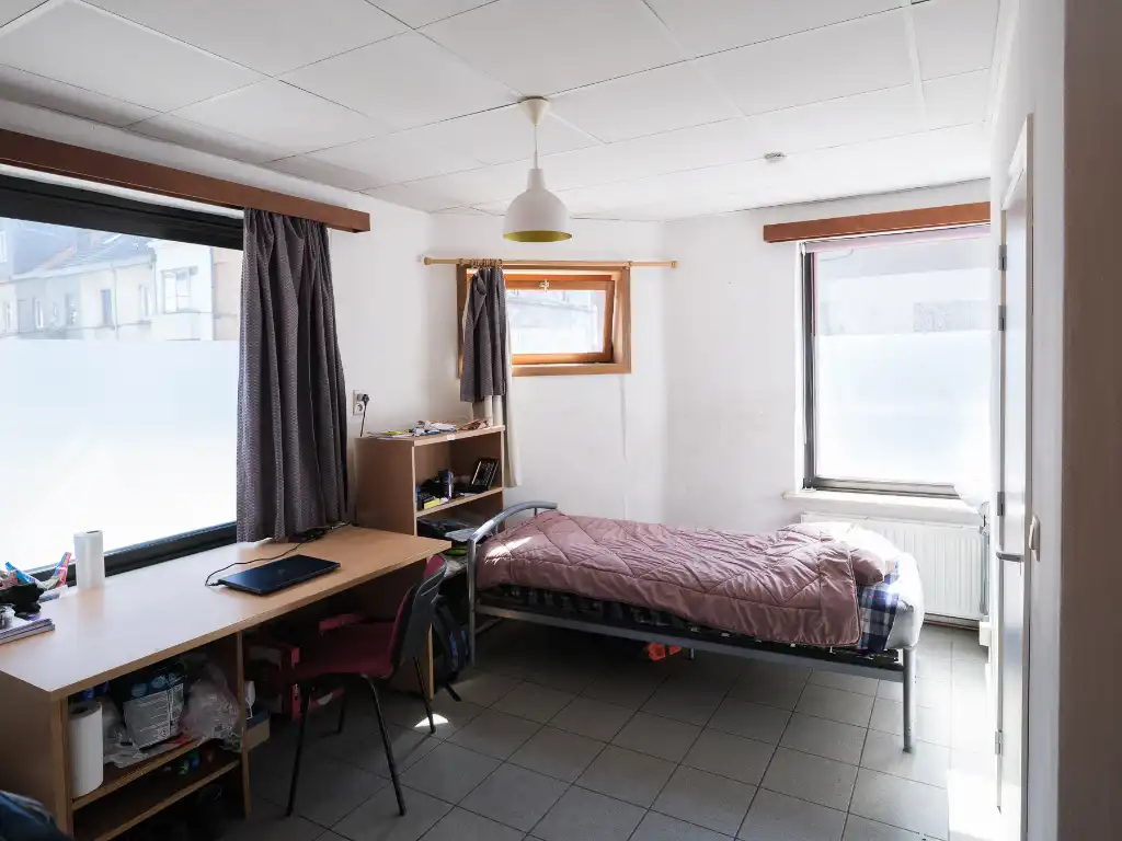 Opbrengsteigendom met 4 studentenkamers en 2 appartementen nabij het Rabot en de Tondeliersite foto 6