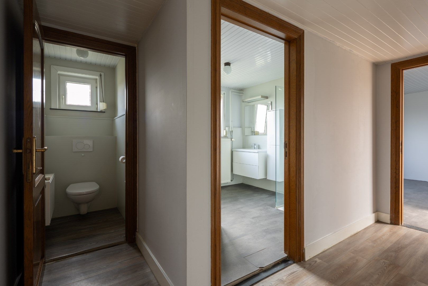 Ruime woning met vrij zicht te koop! foto 12