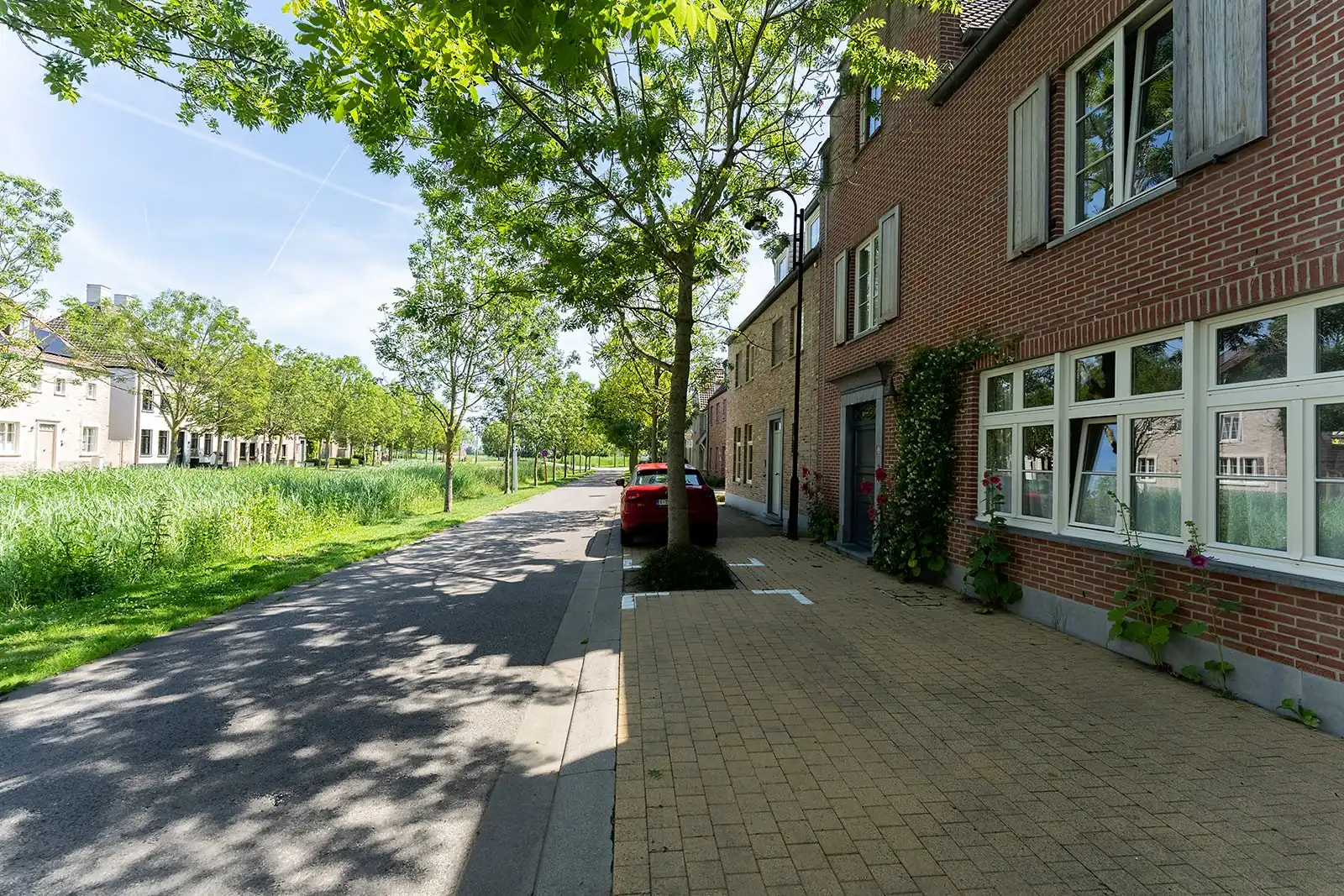 Zeer ruime gezinswoning met garage en tuin in Heulebrug foto 28