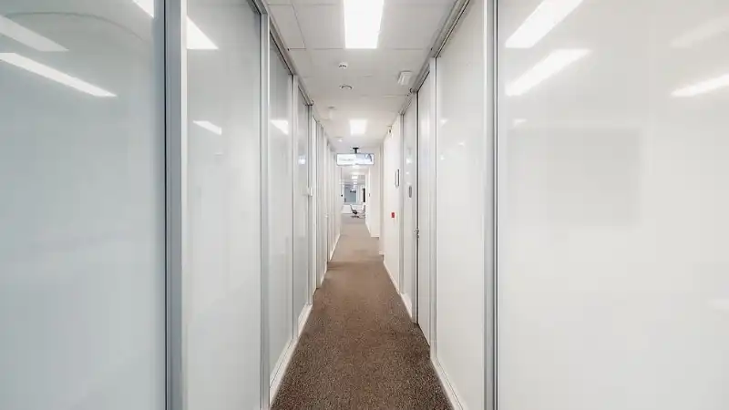 Opslagruimte met kantoren te huur - Willebroek foto 9