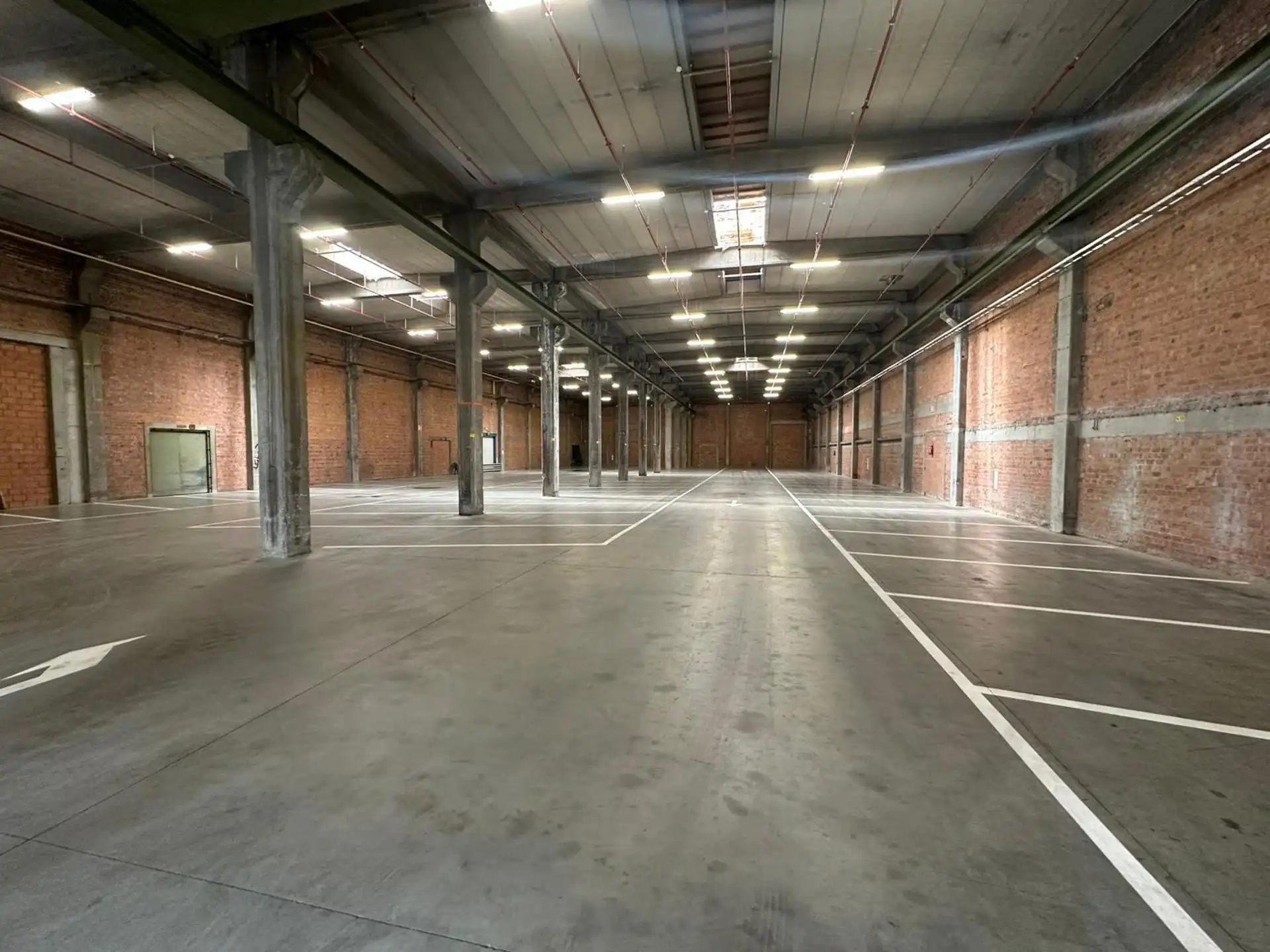 Commerciële ruimte te huur foto 3