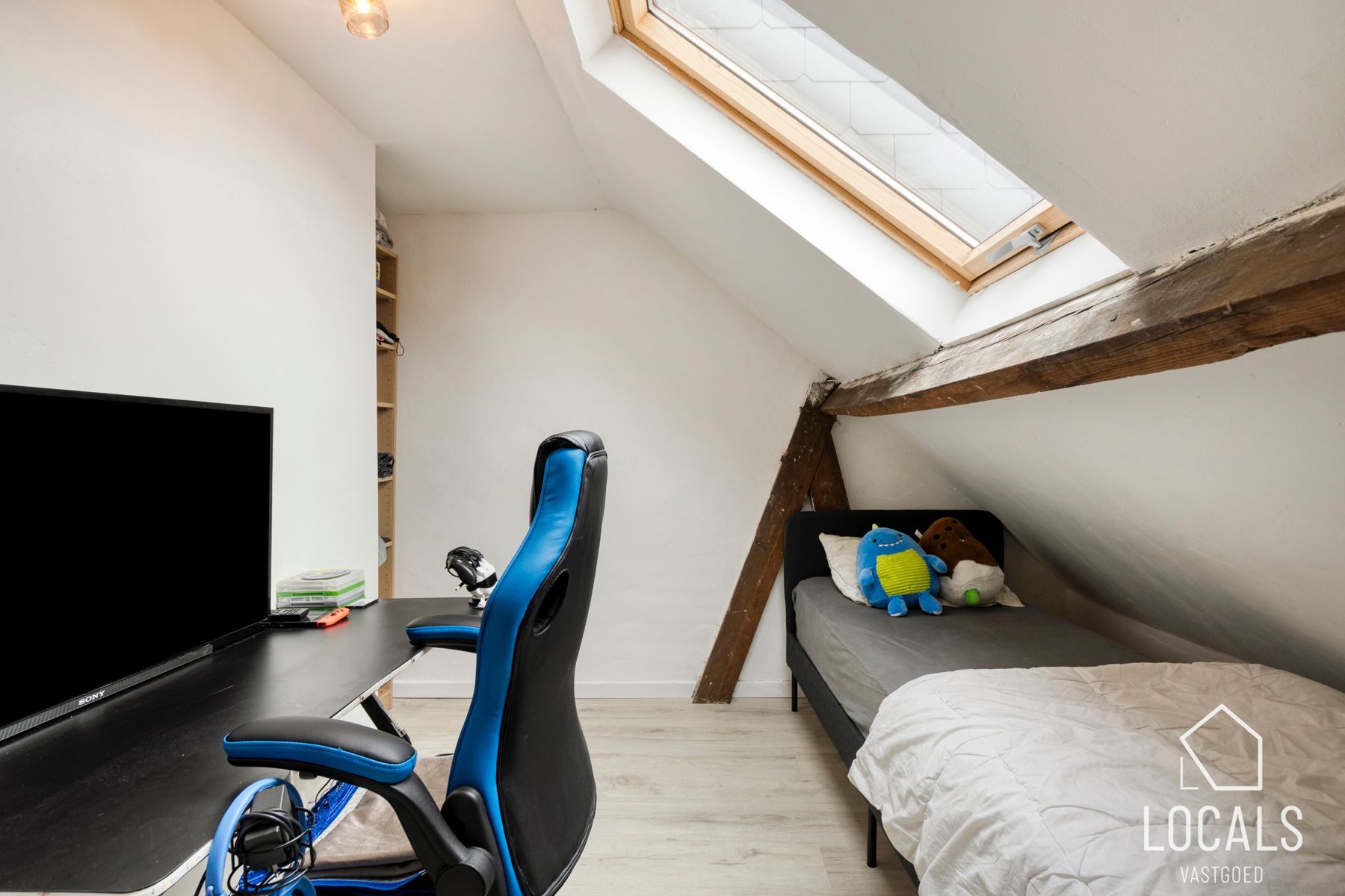 Gerenoveerde gezellige woning foto 11