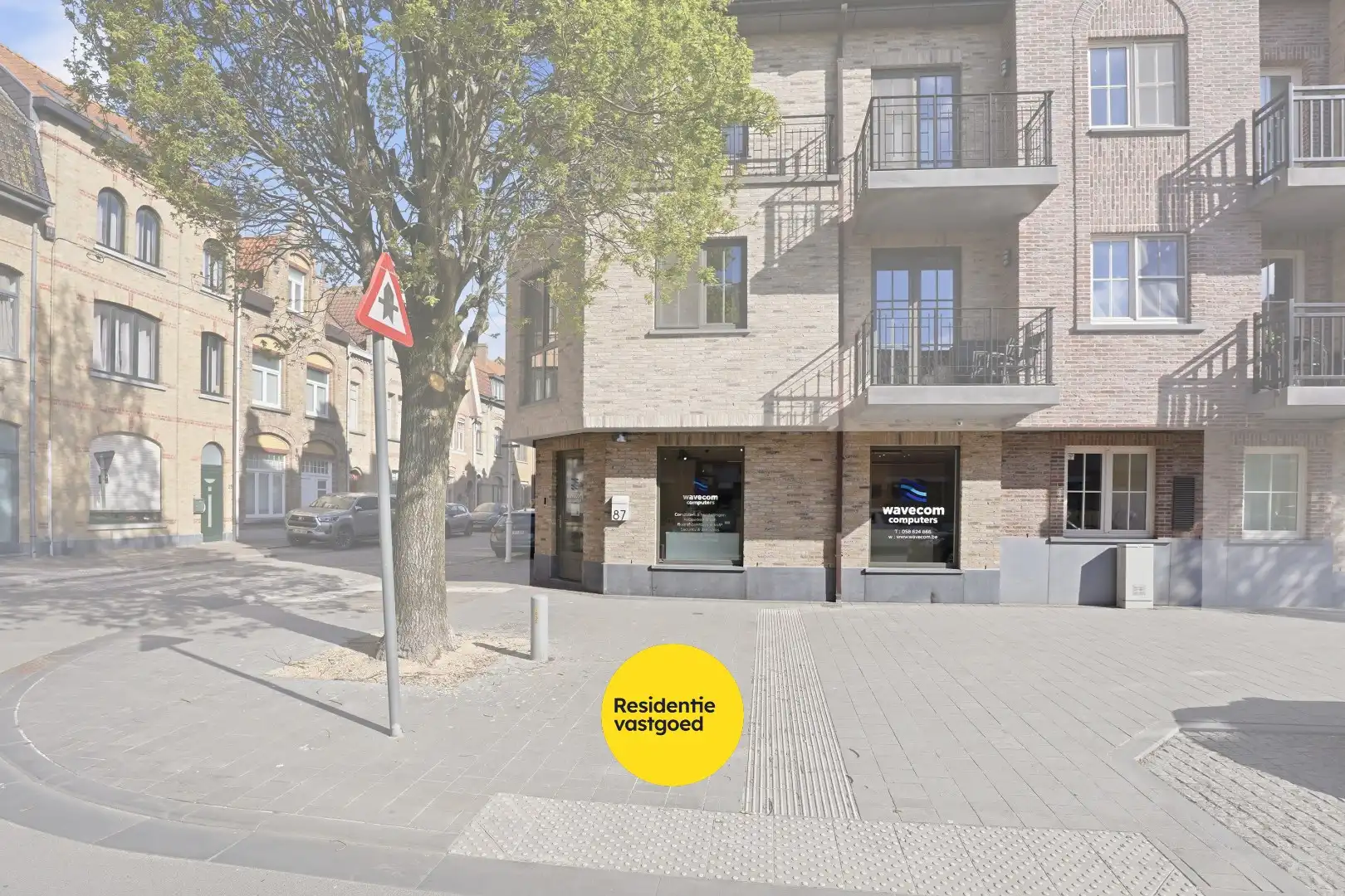 Instapklaar en hoogwaardig handelspand (122 m²) op topligging in Nieuwpoort Stad foto 12