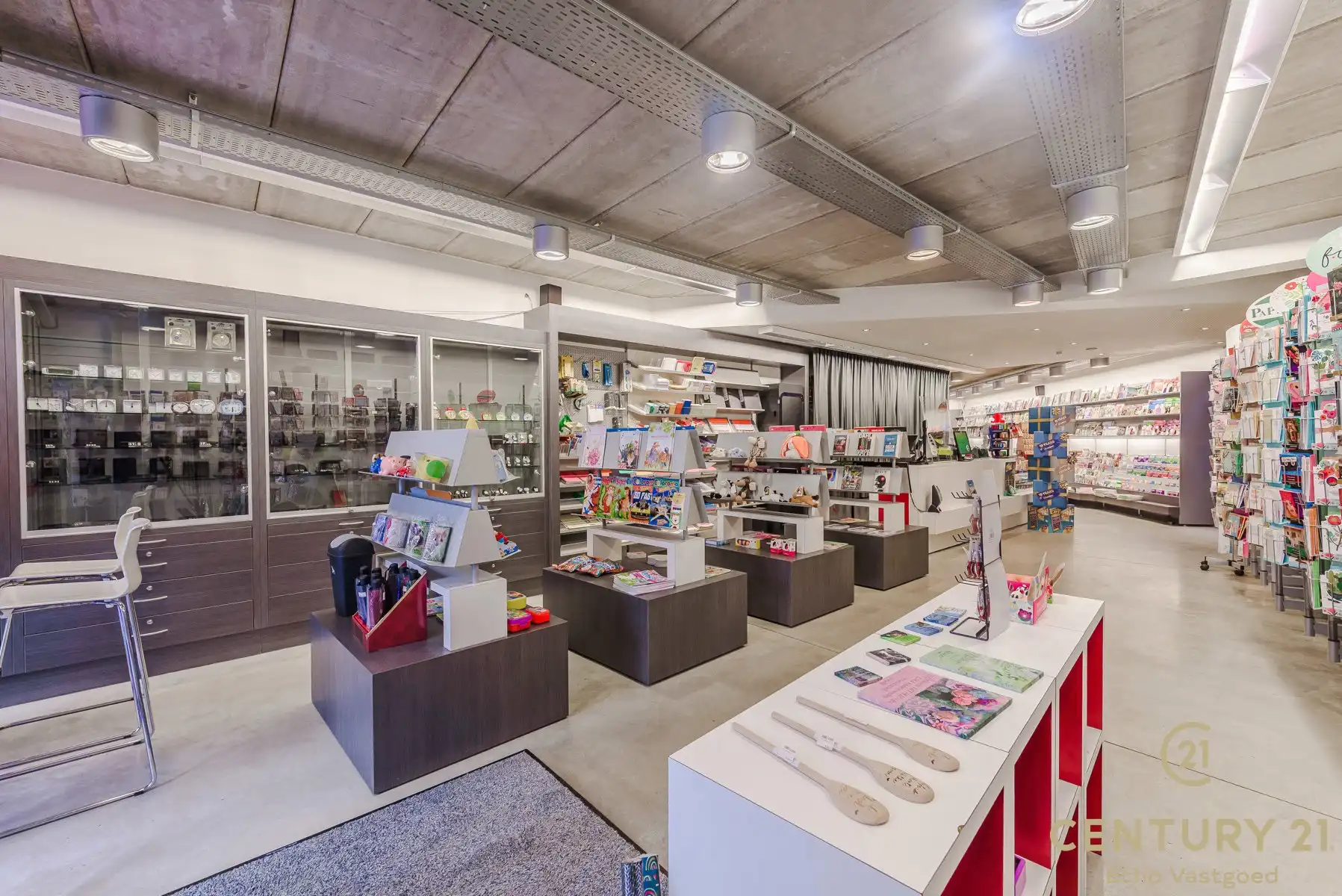 Instapklaar handelspand met woonst en tuin in Rijkevorsel foto 32