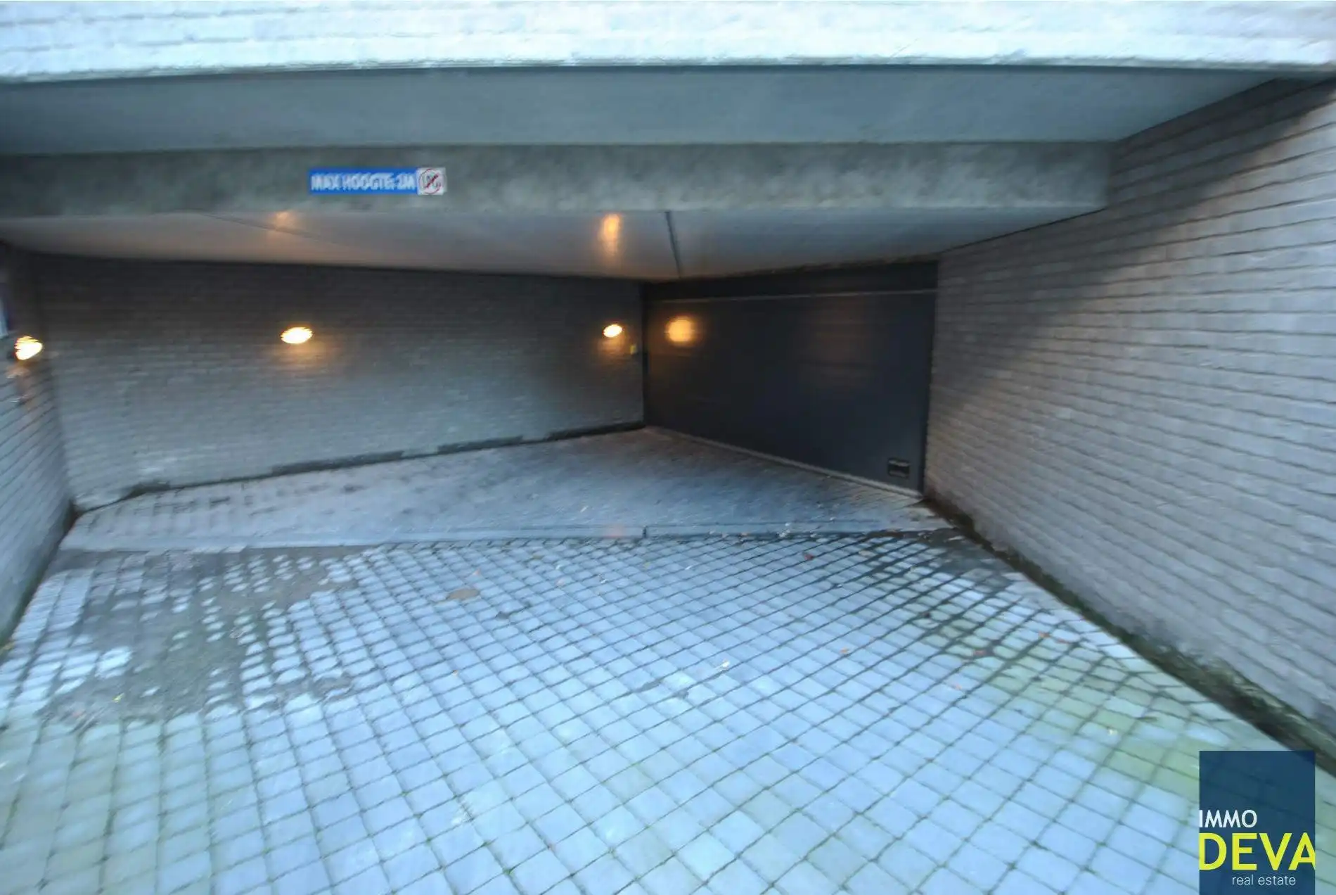 Ruime garagebox in de Elizabetlaan  foto 5