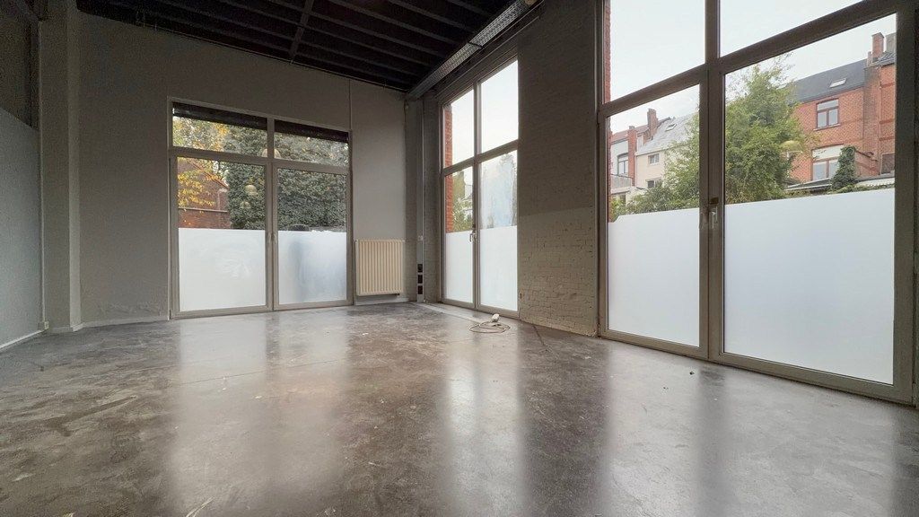 Instapklaar kantoor te huur in wijk Zurenborg te Antwerpen foto 6