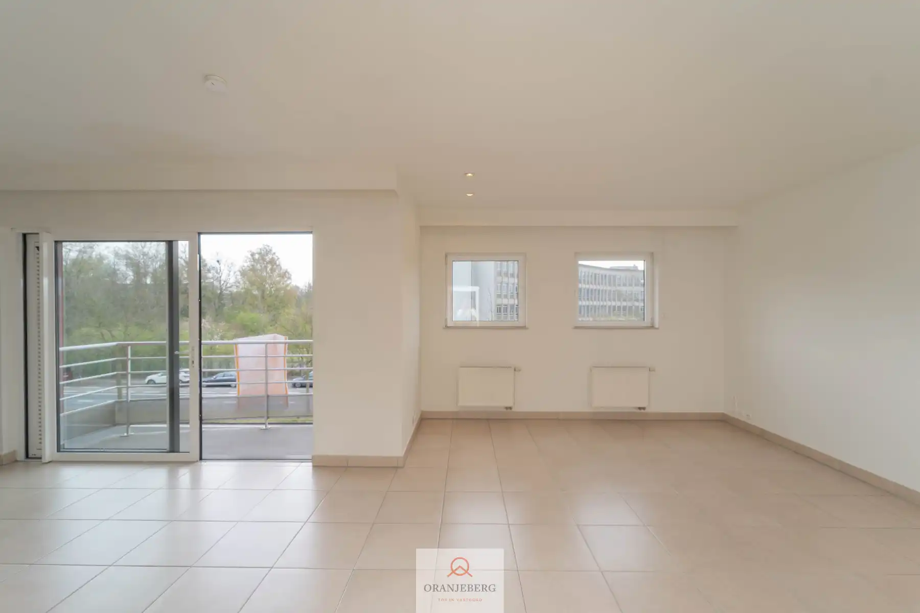 Ruim 3 slpk-appartement met bovengrondse staanplaats nabij Sterre! foto 9