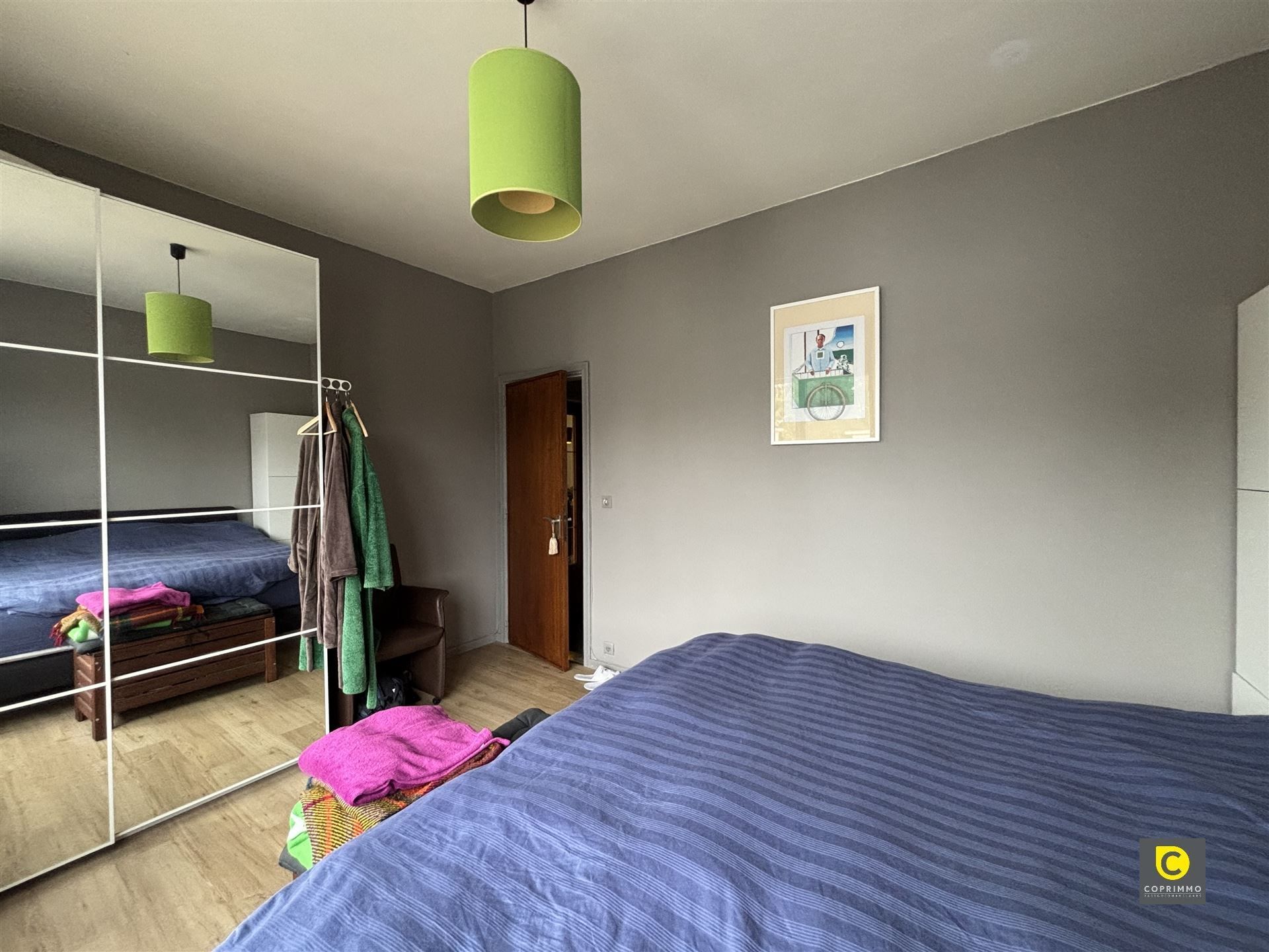 Ruim 3 slk app met terras! foto 15