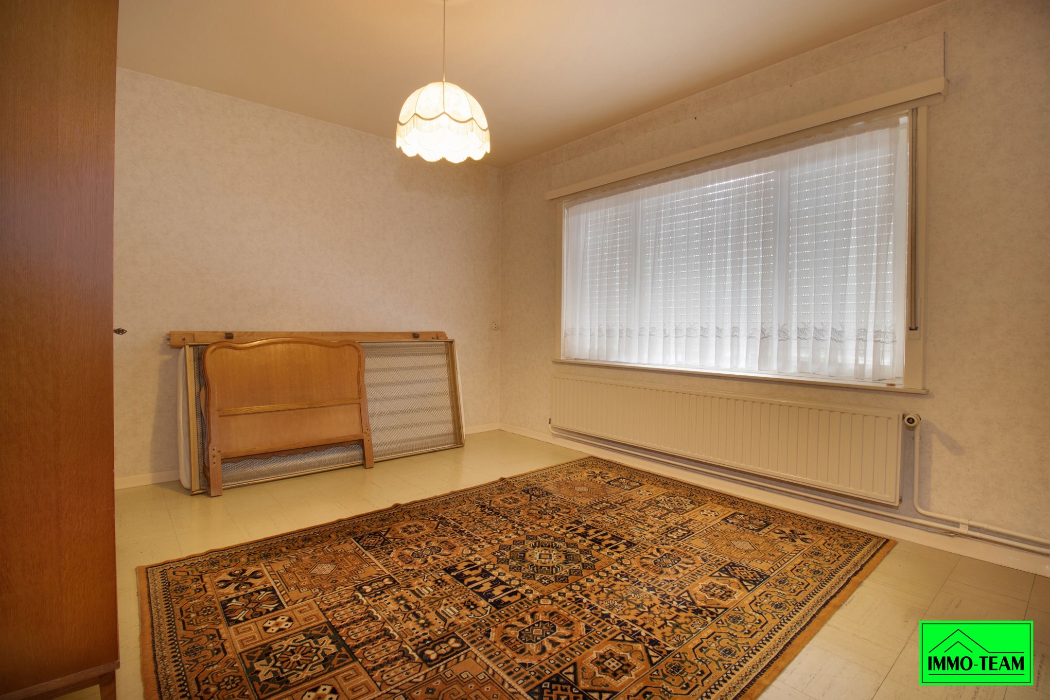 Solide op te frissen 2-gevelwoning met 4 slaapkamers foto 17