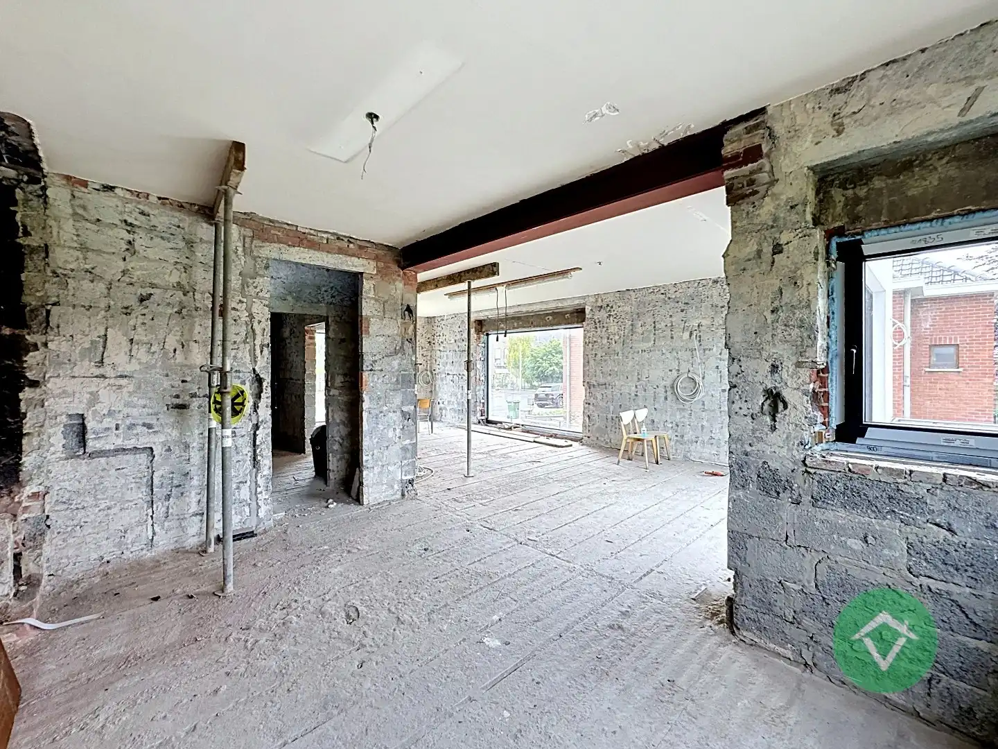 Alleenstaande statige woning met tuin te Veldegem foto 6