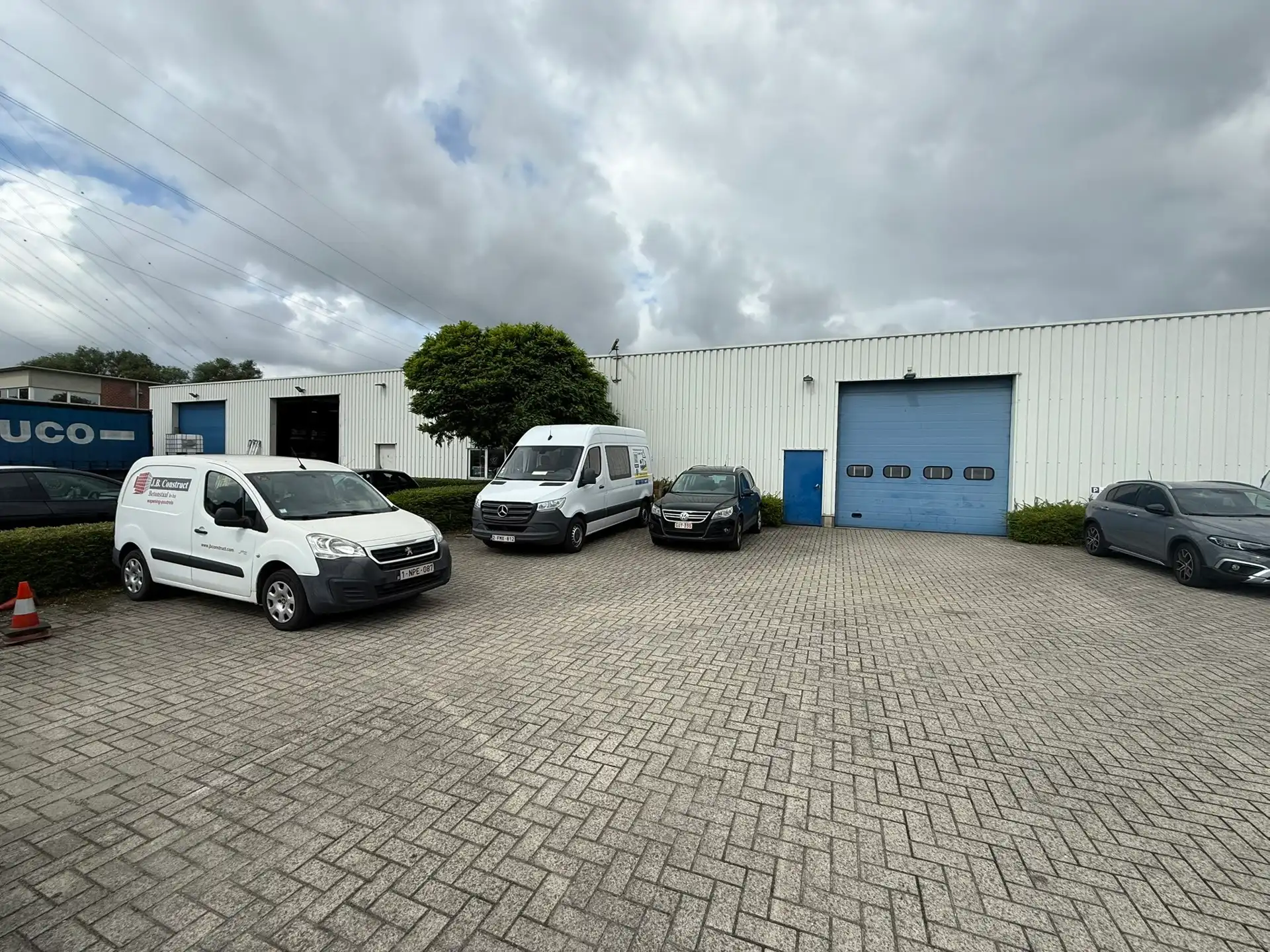 Magazijn van 350 m² te huur in Schelle foto 8