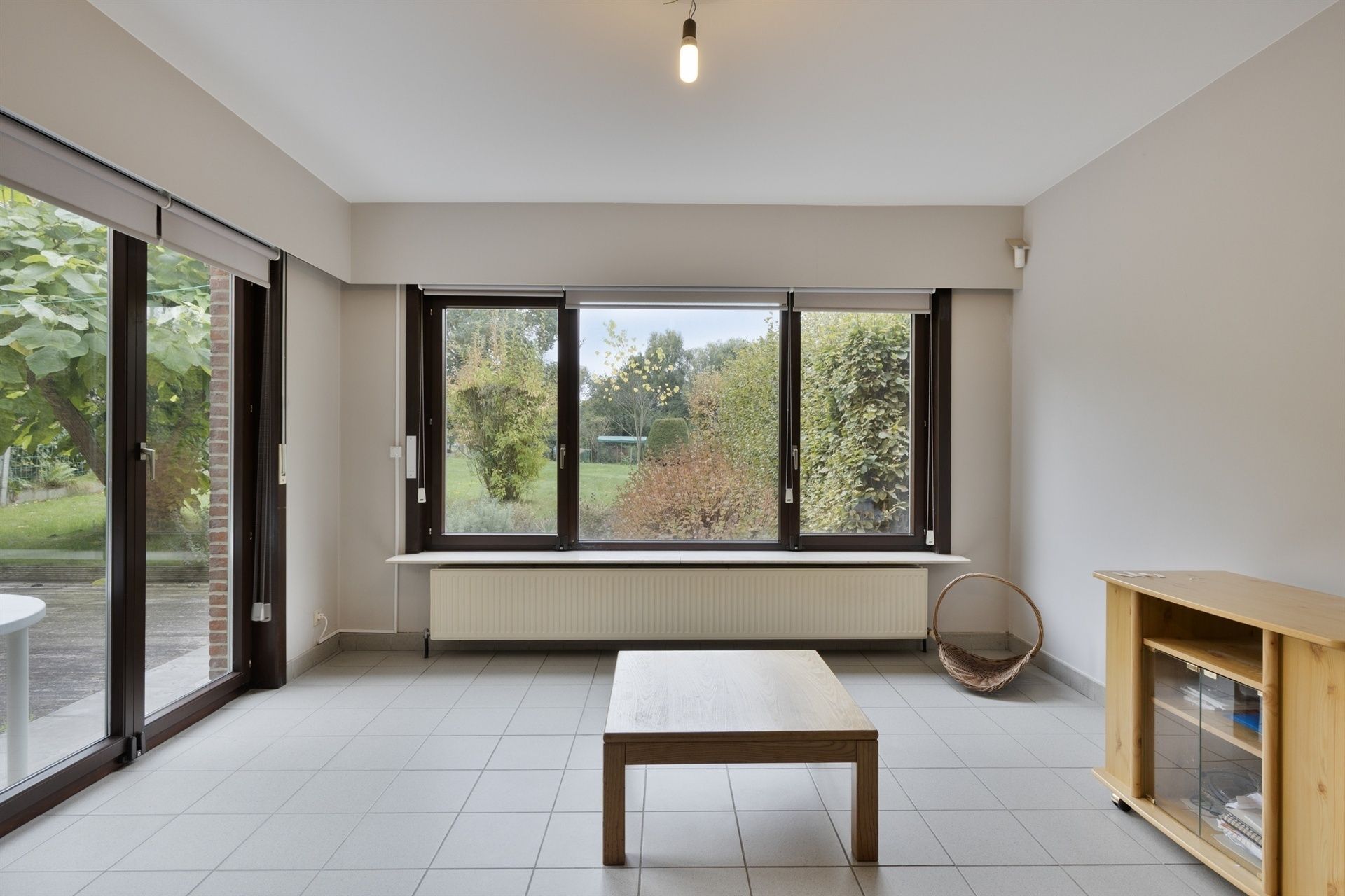 Ruime woning met 5 kamers en 2 badkamers foto 6