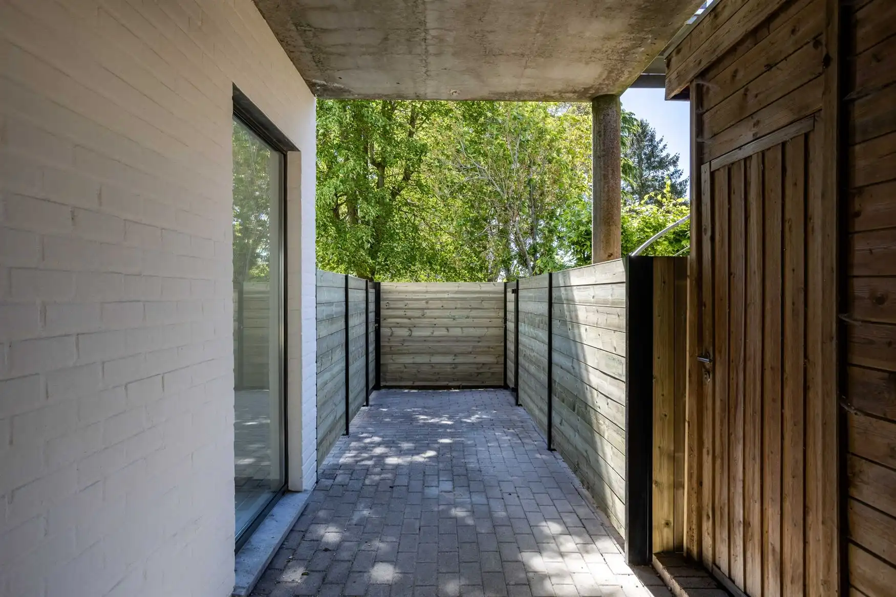 Verhuurde studio met private tuin en rendement in Aalter foto 4